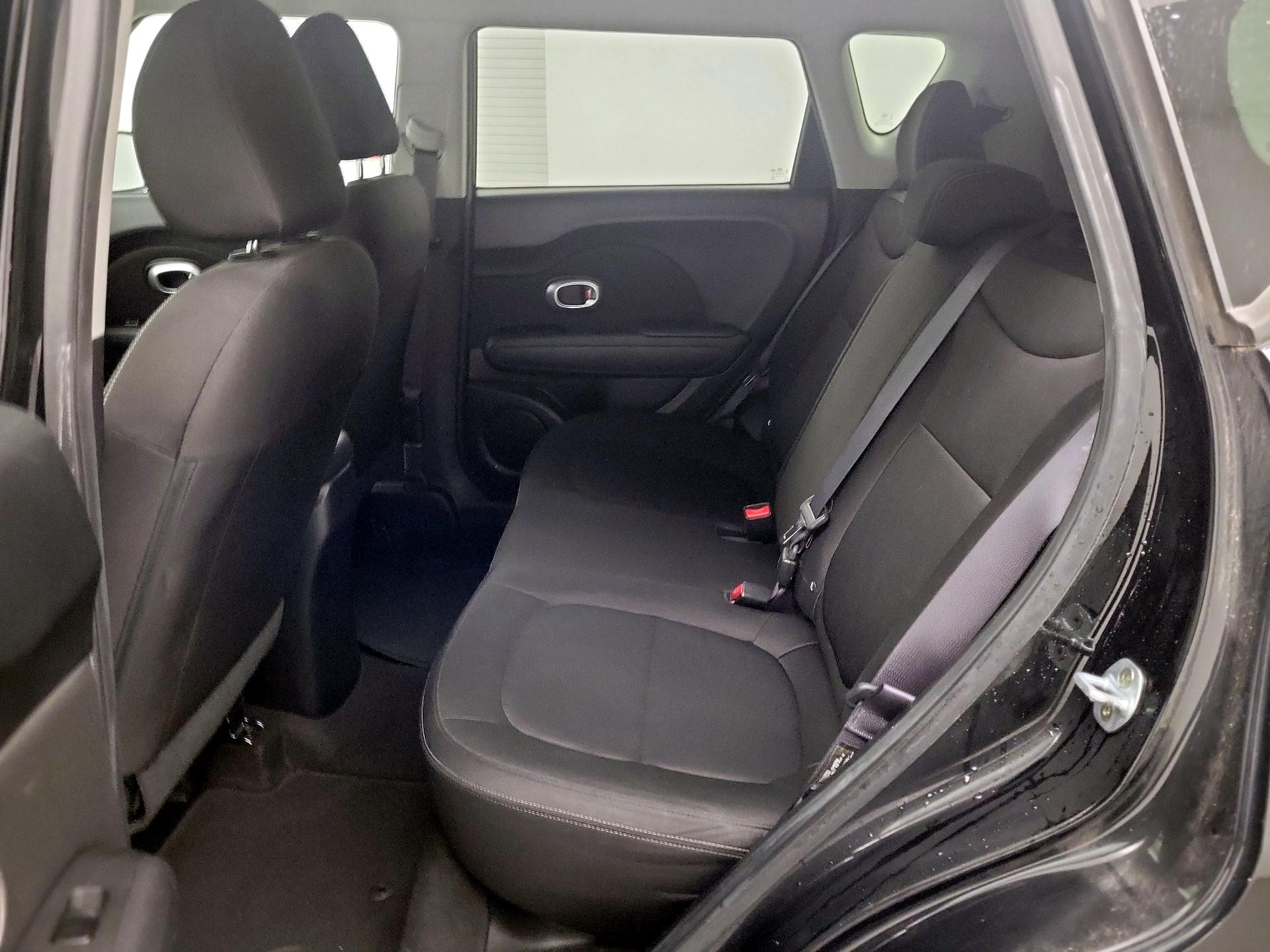 Thumbnail: 2016 Kia Soul - 17