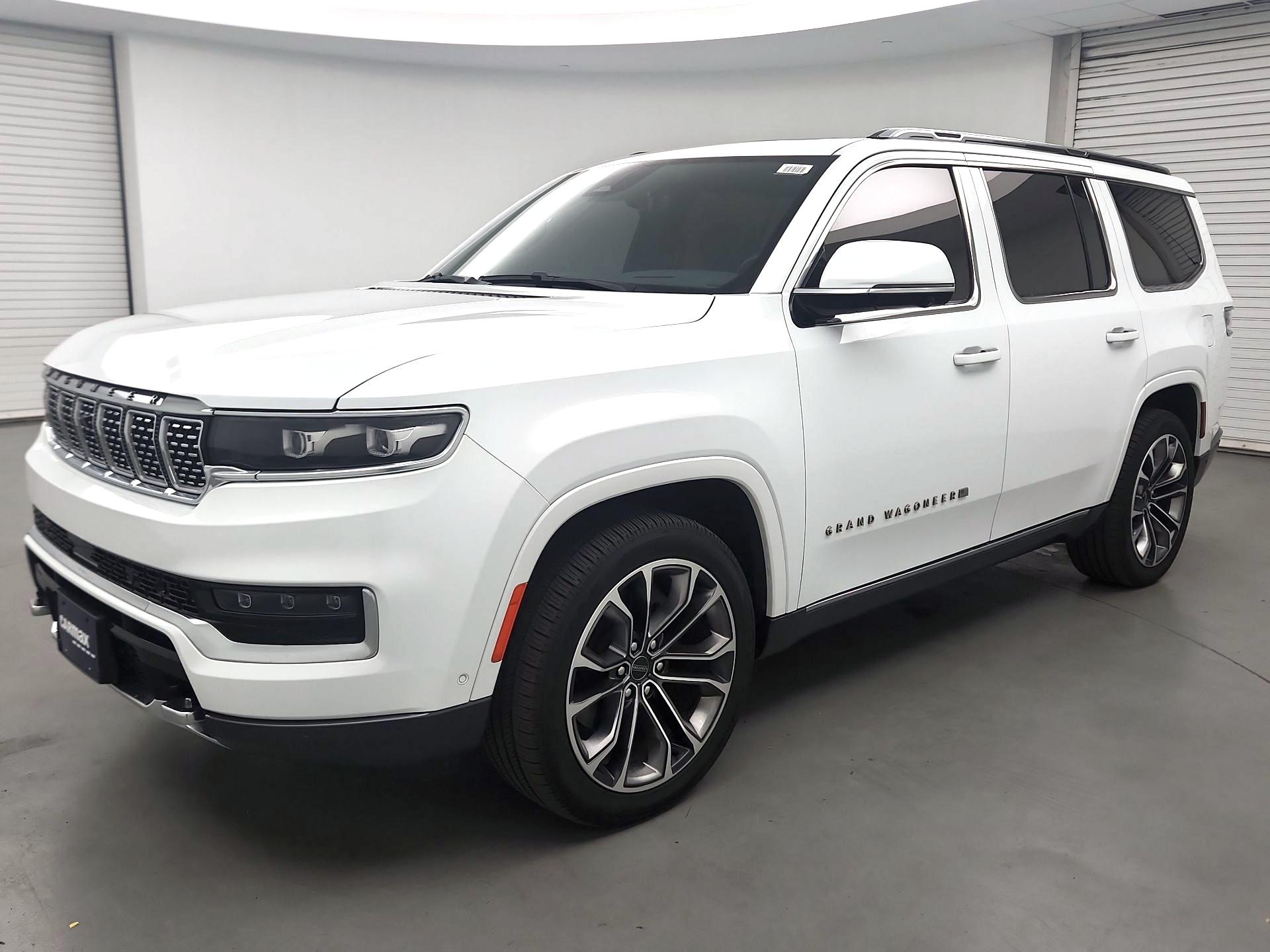 Thumbnail: 2022 Jeep Grand Wagoneer - 3