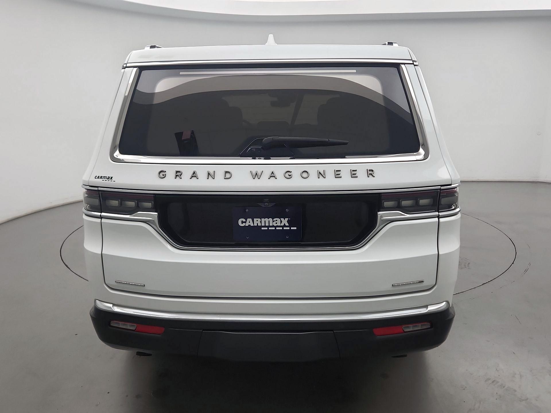 Thumbnail: 2022 Jeep Grand Wagoneer - 6