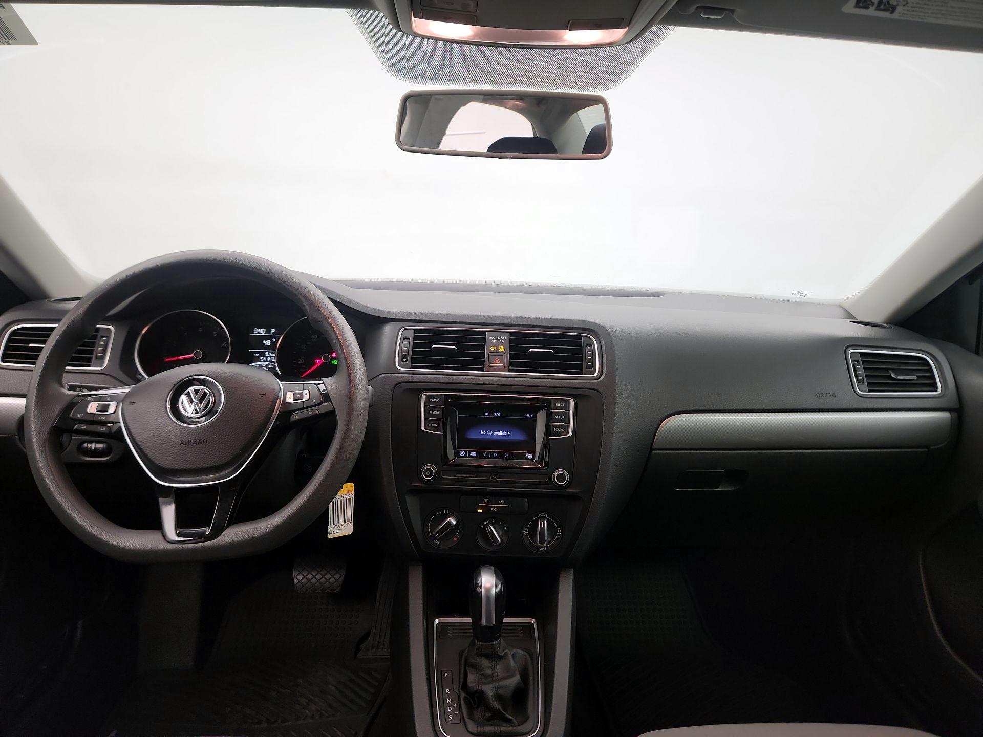 Thumbnail: 2017 Volkswagen Jetta - 8