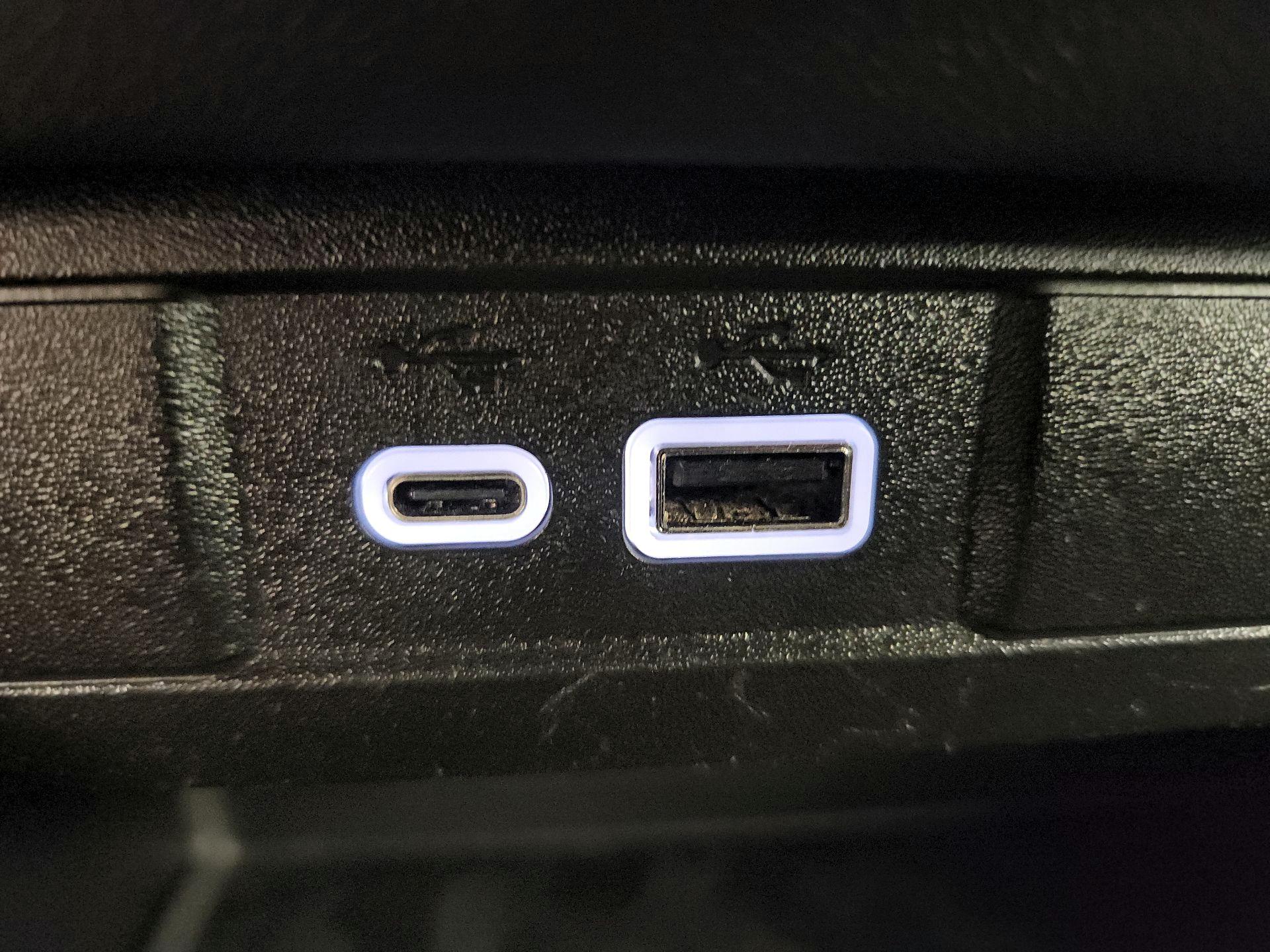 Thumbnail: 2024 Chevrolet Colorado - 15