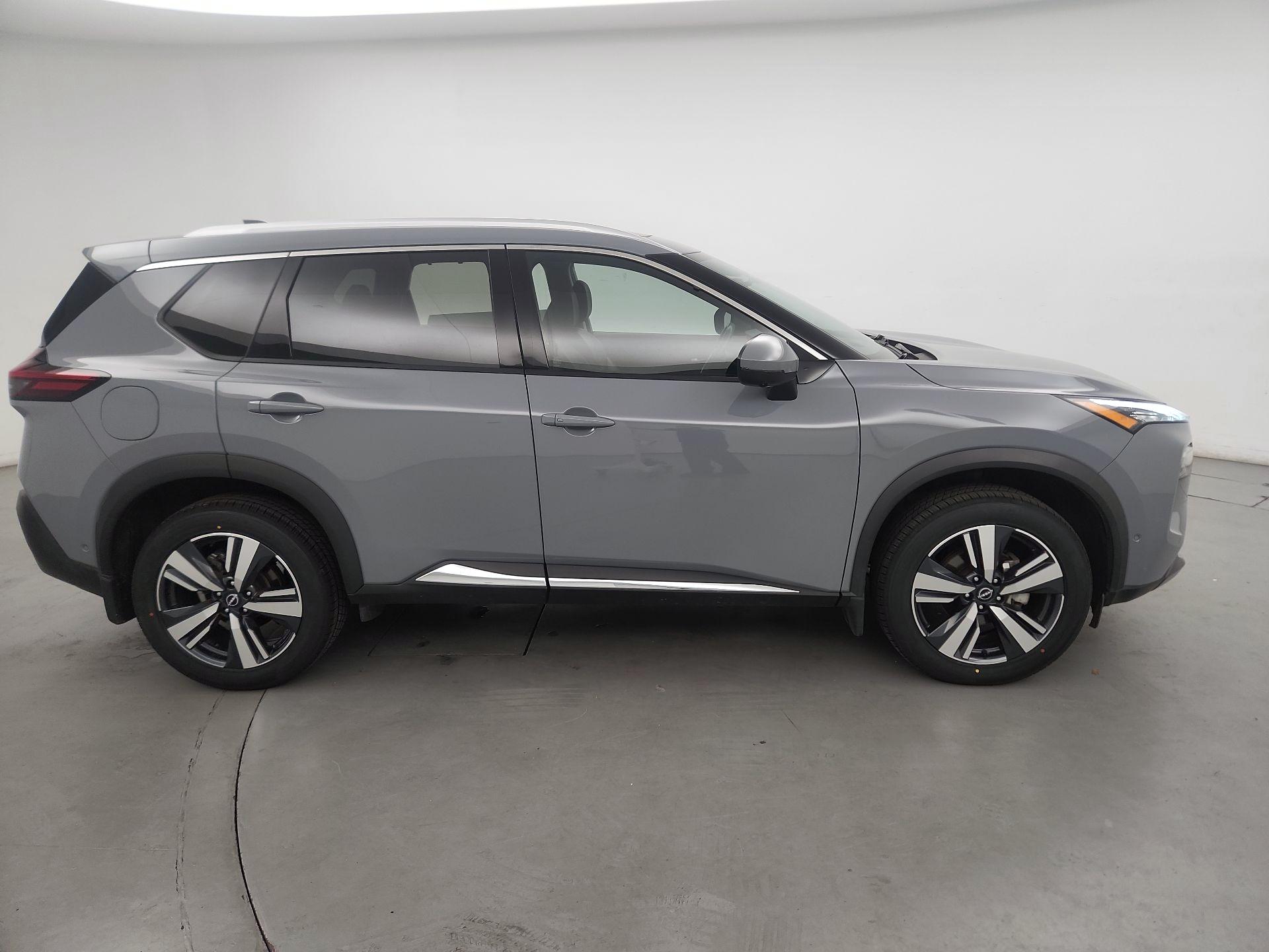 Thumbnail: 2023 Nissan Rogue - 4