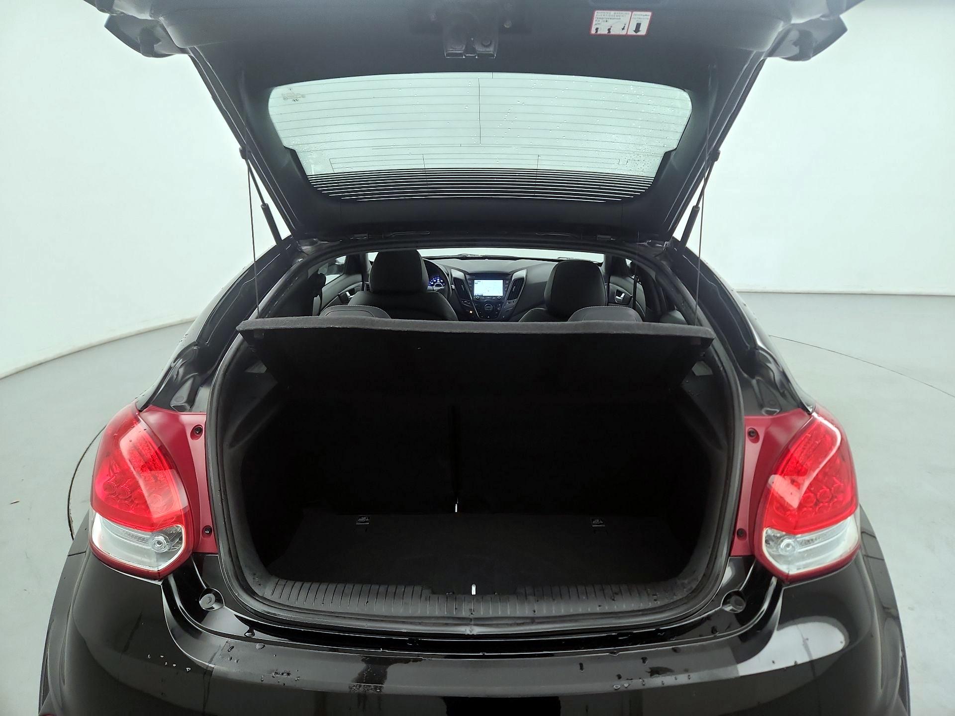 Thumbnail: 2015 Hyundai Veloster - 20