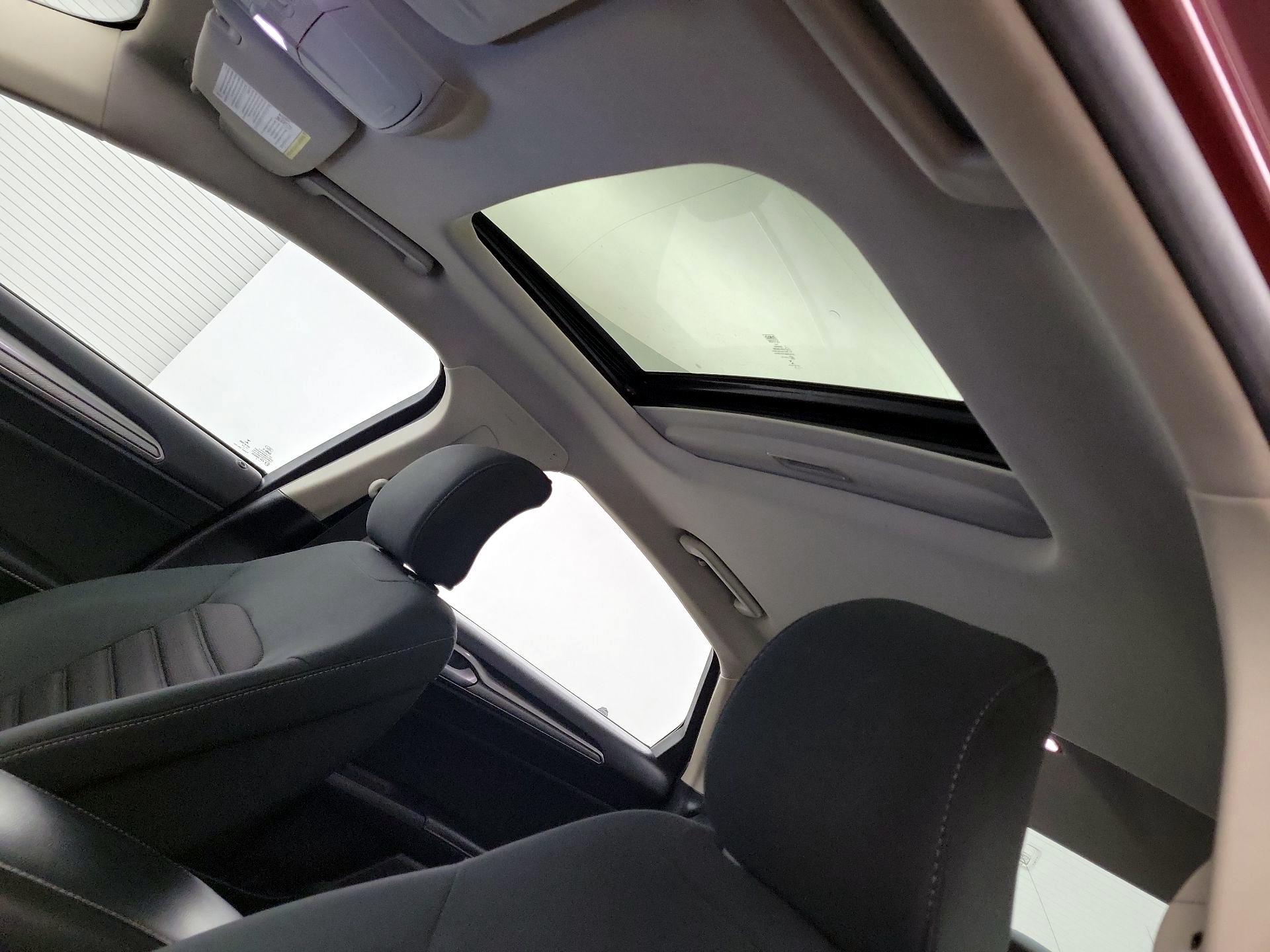 Thumbnail: 2019 Ford Fusion - 18