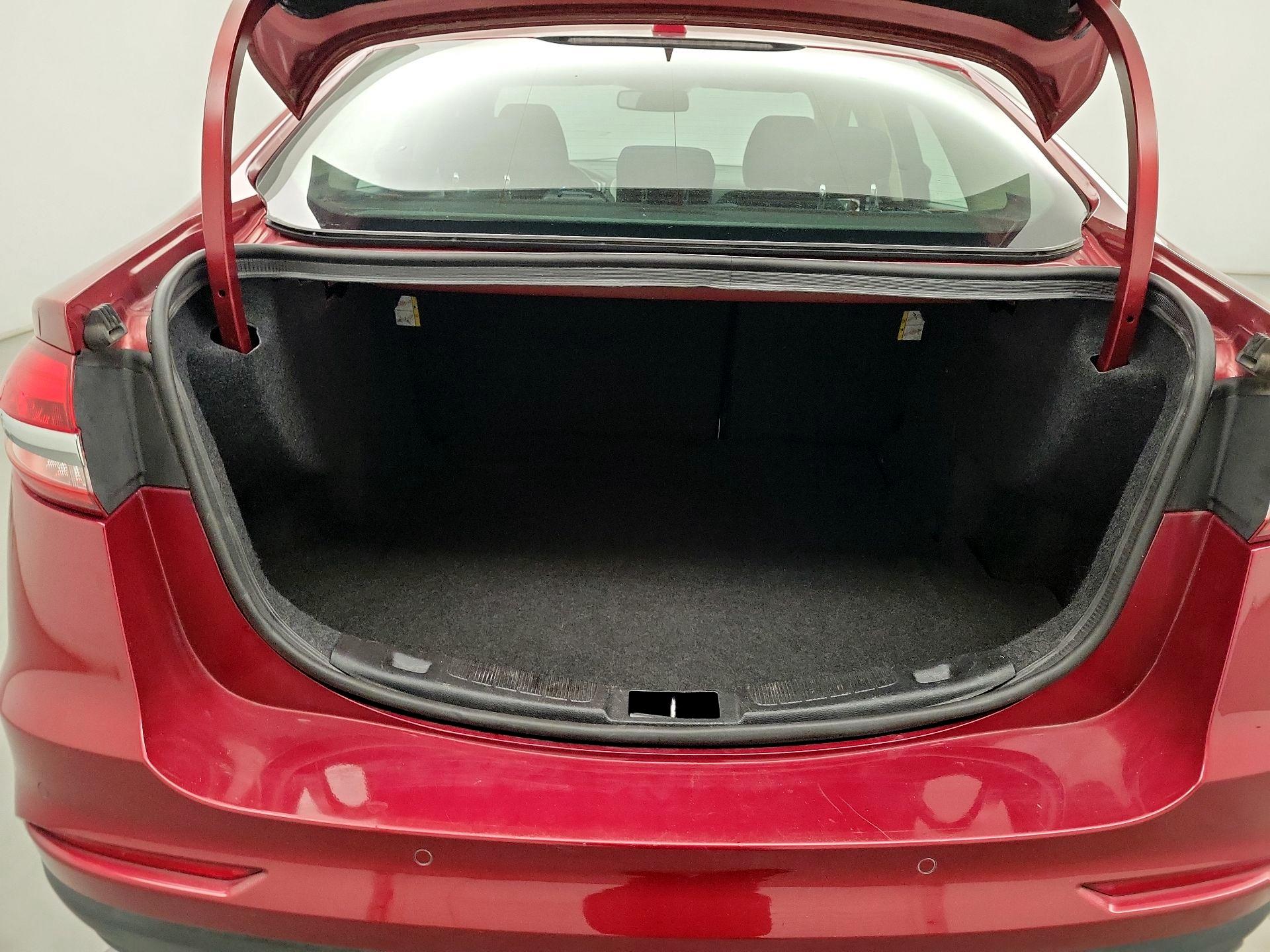 Thumbnail: 2019 Ford Fusion - 20