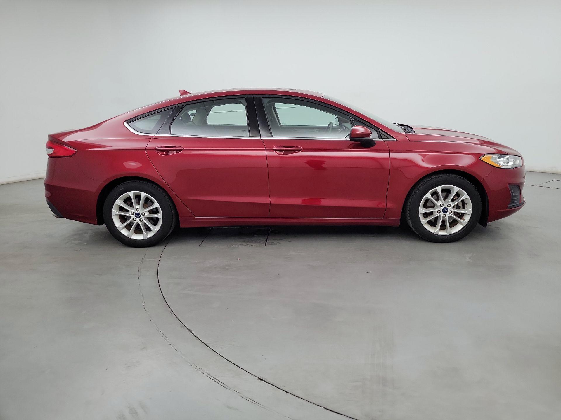 Thumbnail: 2019 Ford Fusion - 4