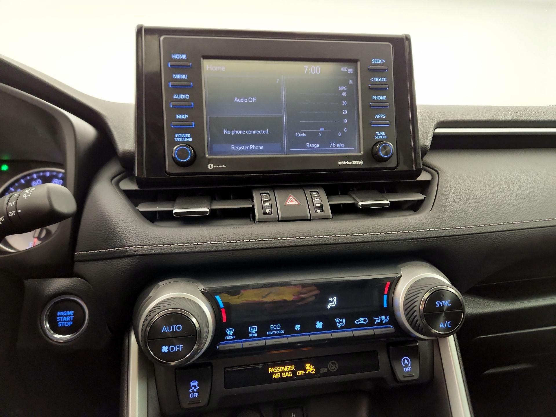 Thumbnail: 2020 Toyota RAV4 - 12