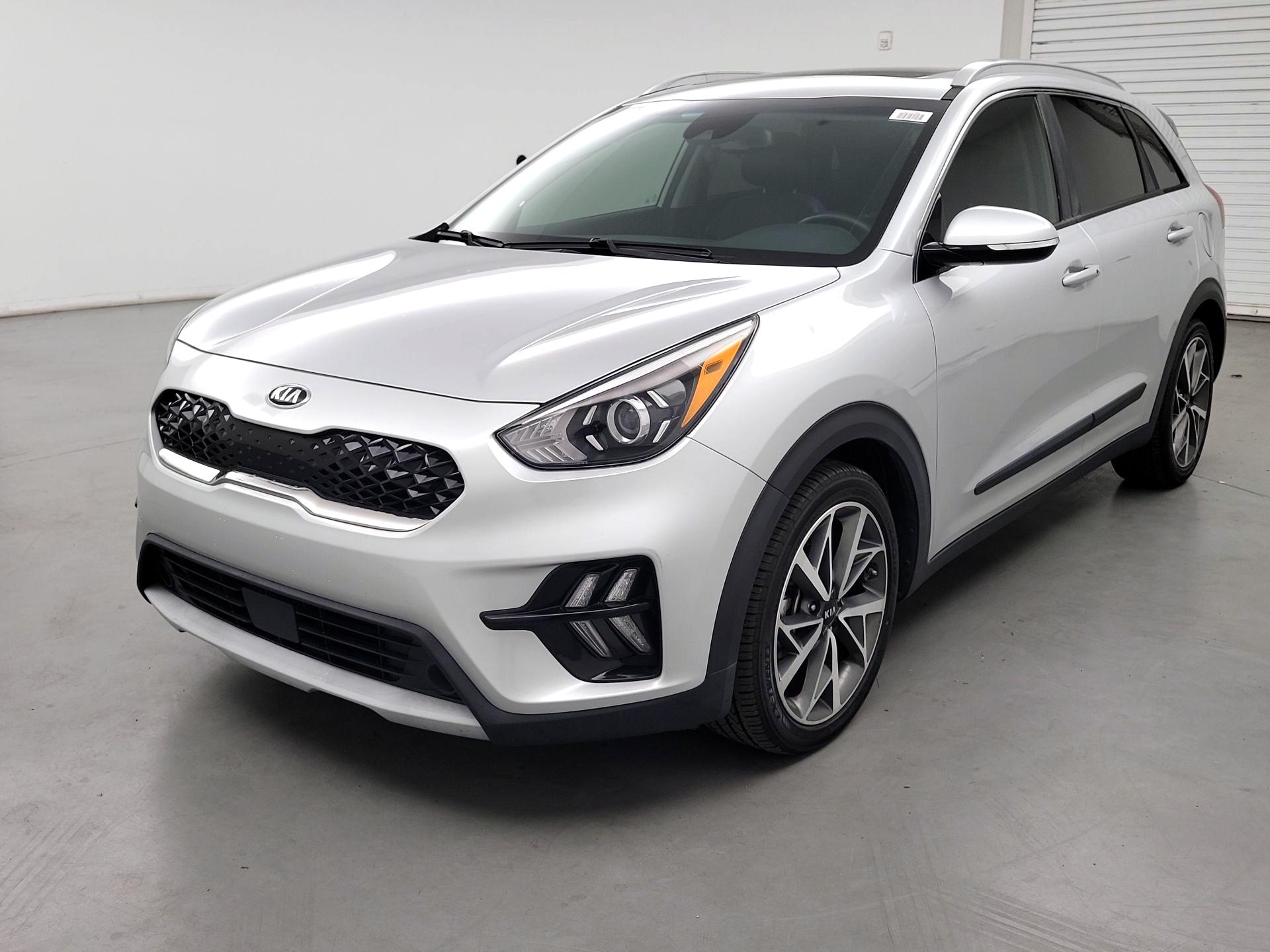 Thumbnail: 2020 Kia Niro - 3