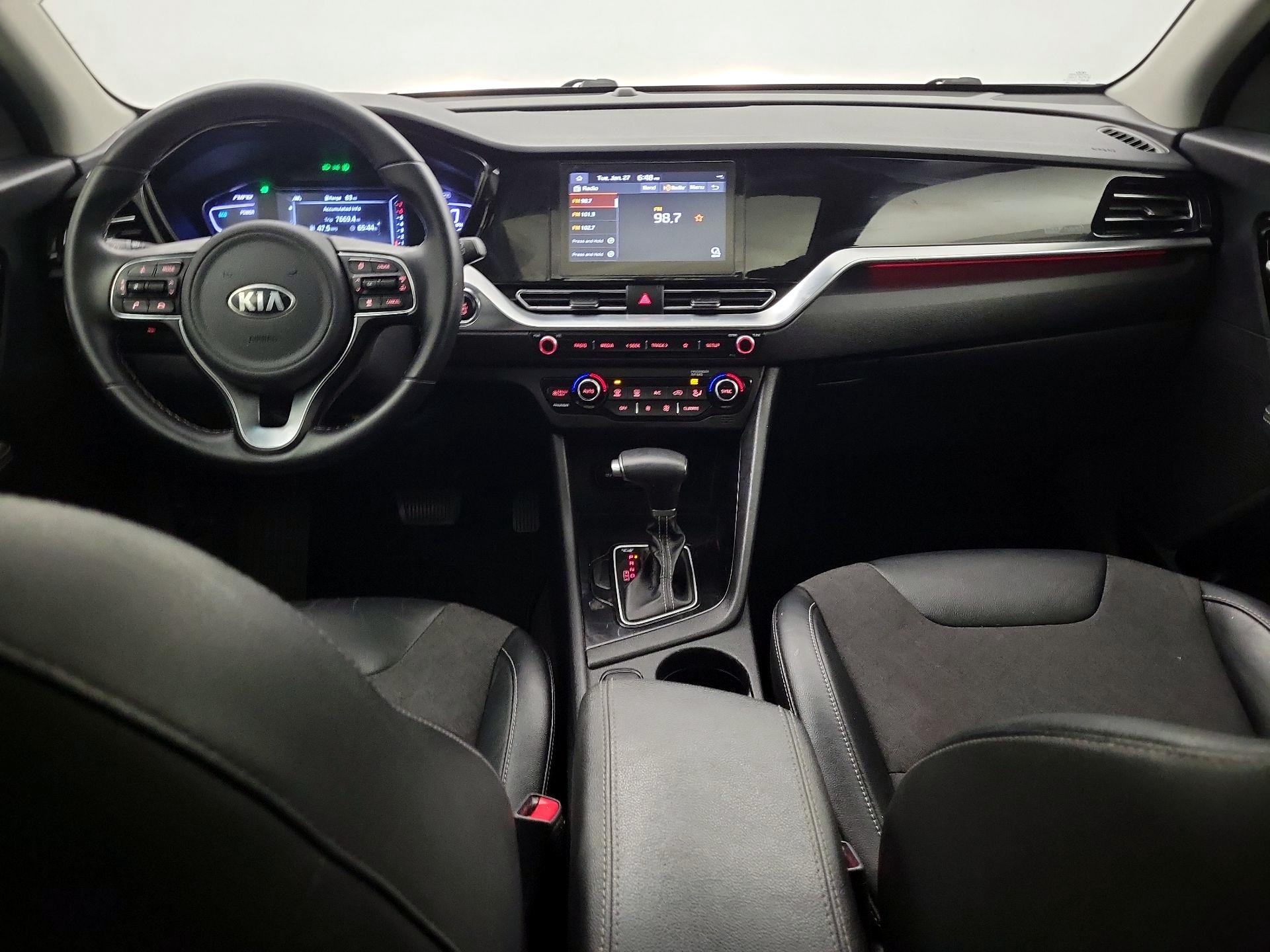 Thumbnail: 2020 Kia Niro - 8