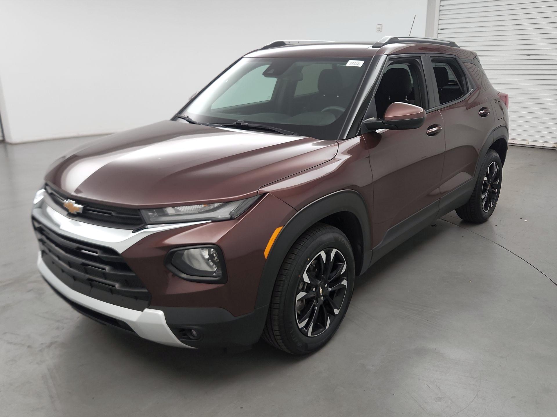 Thumbnail: 2023 Chevrolet TrailBlazer - 3