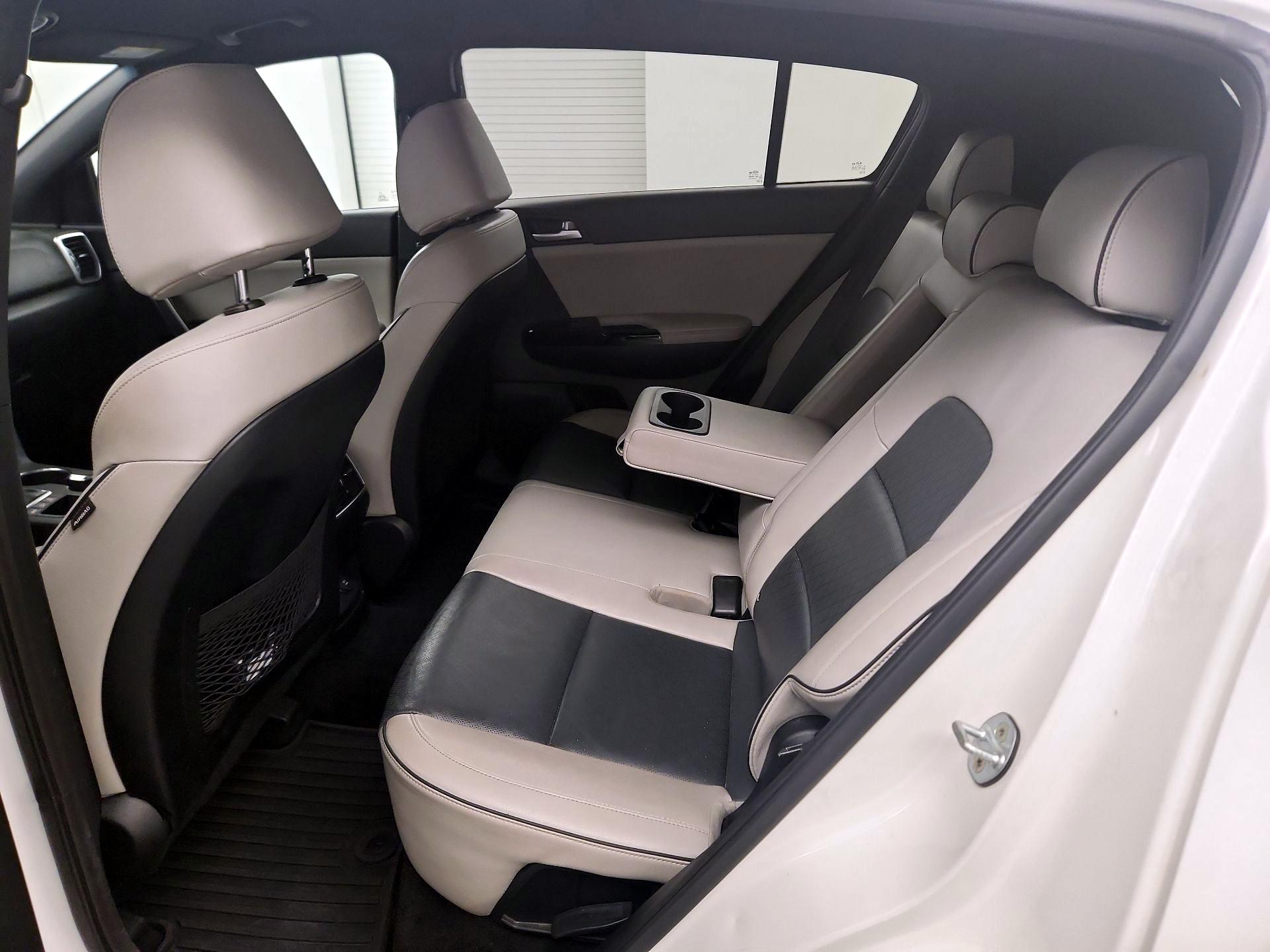 Thumbnail: 2018 Kia Sportage - 16