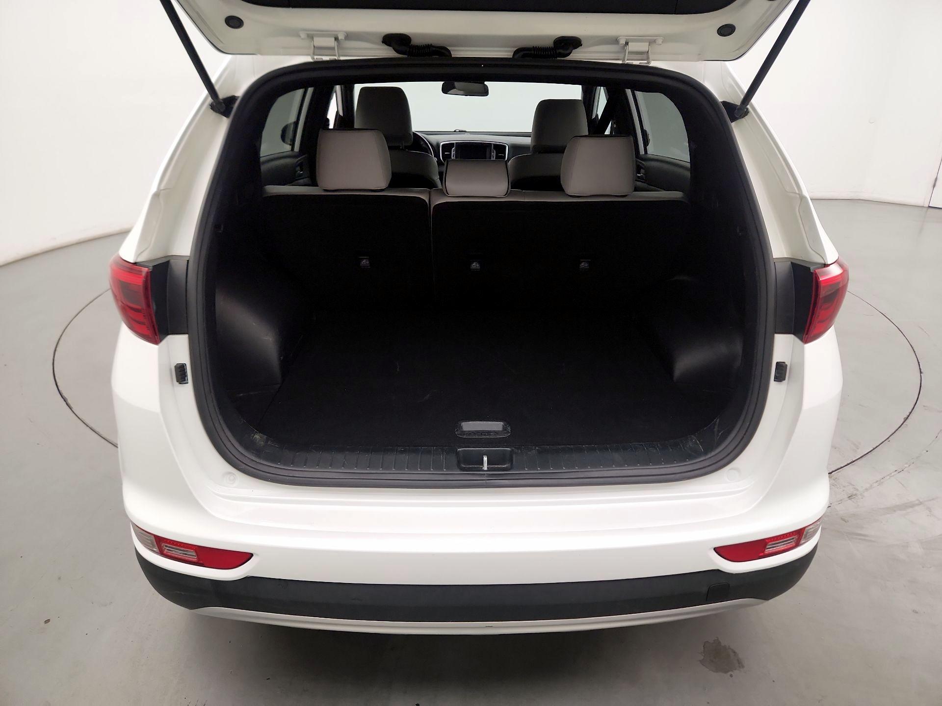 Thumbnail: 2018 Kia Sportage - 17