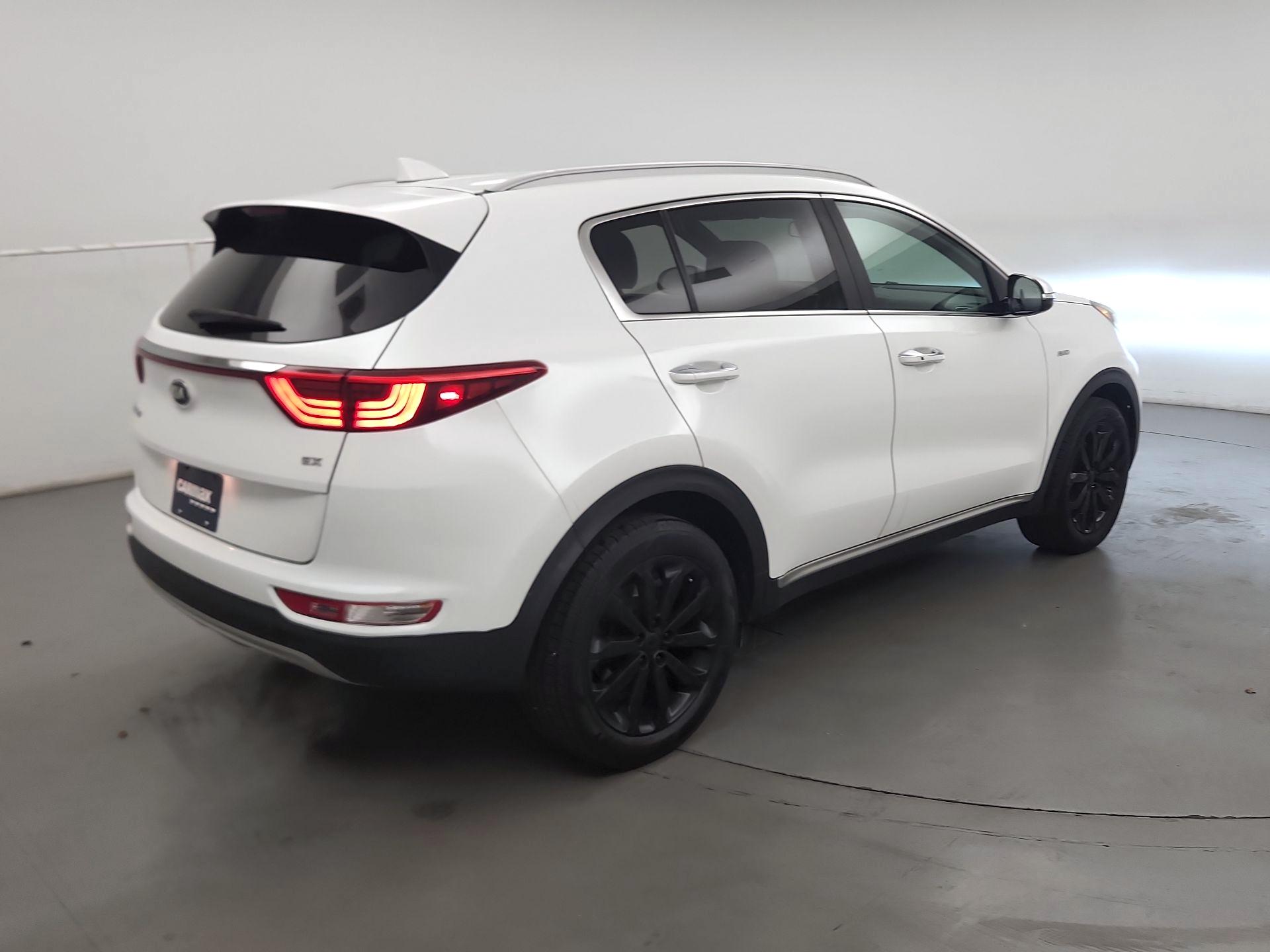Thumbnail: 2018 Kia Sportage - 5