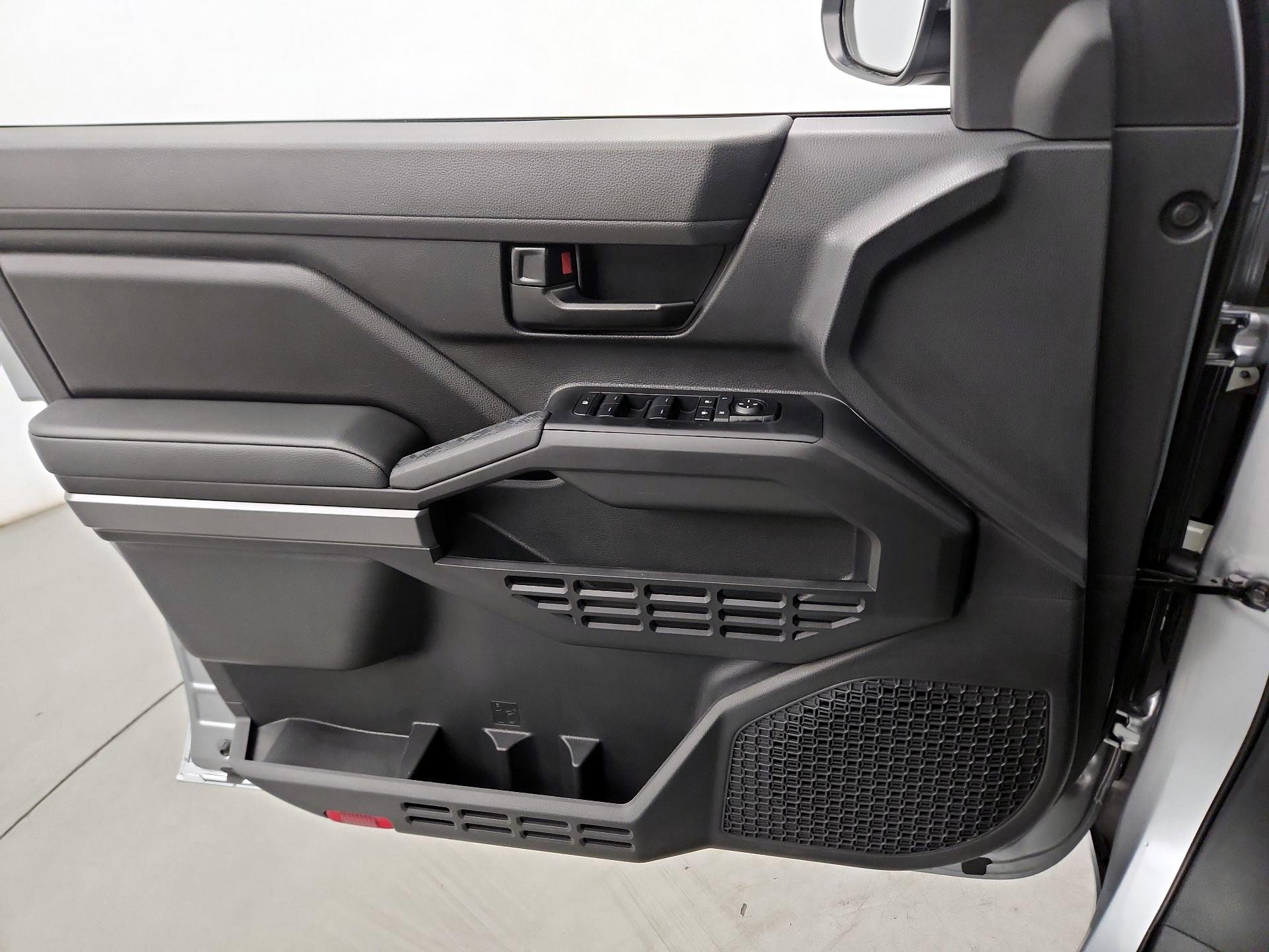 Thumbnail: 2025 Toyota Tacoma - 10