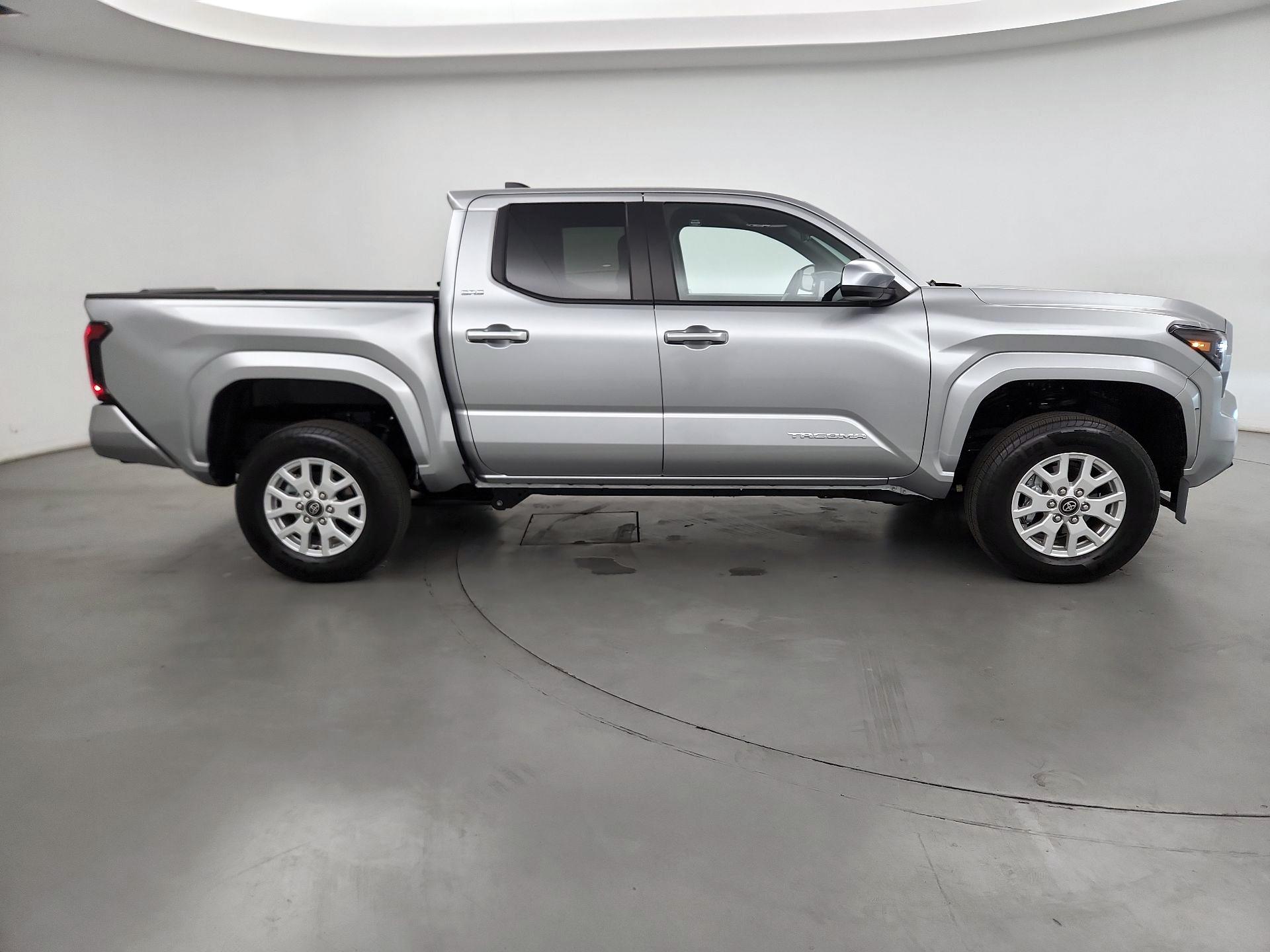 Thumbnail: 2025 Toyota Tacoma - 4