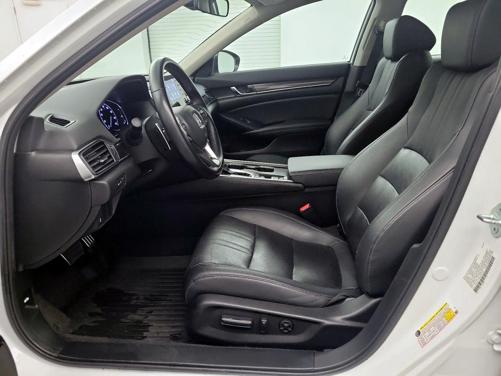 Thumbnail: 2022 Honda Accord - 9