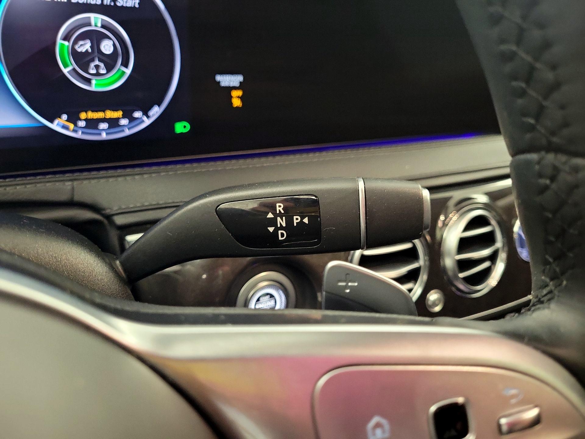 Thumbnail: 2019 Mercedes-Benz S-Class - 16