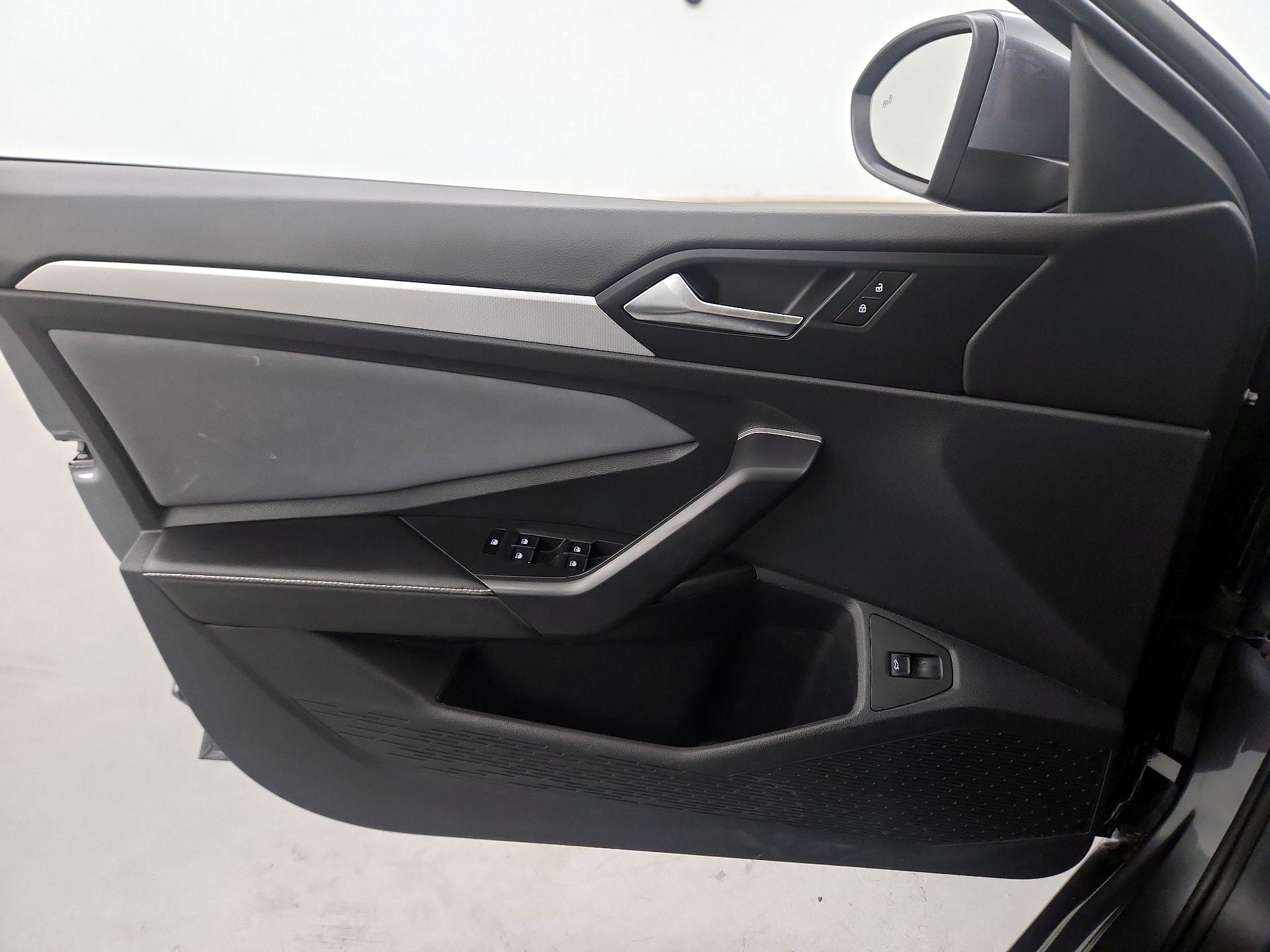 Thumbnail: 2025 Volkswagen Jetta - 10