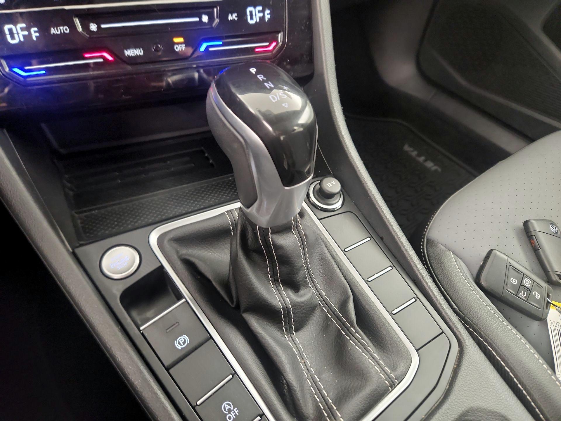 Thumbnail: 2025 Volkswagen Jetta - 15