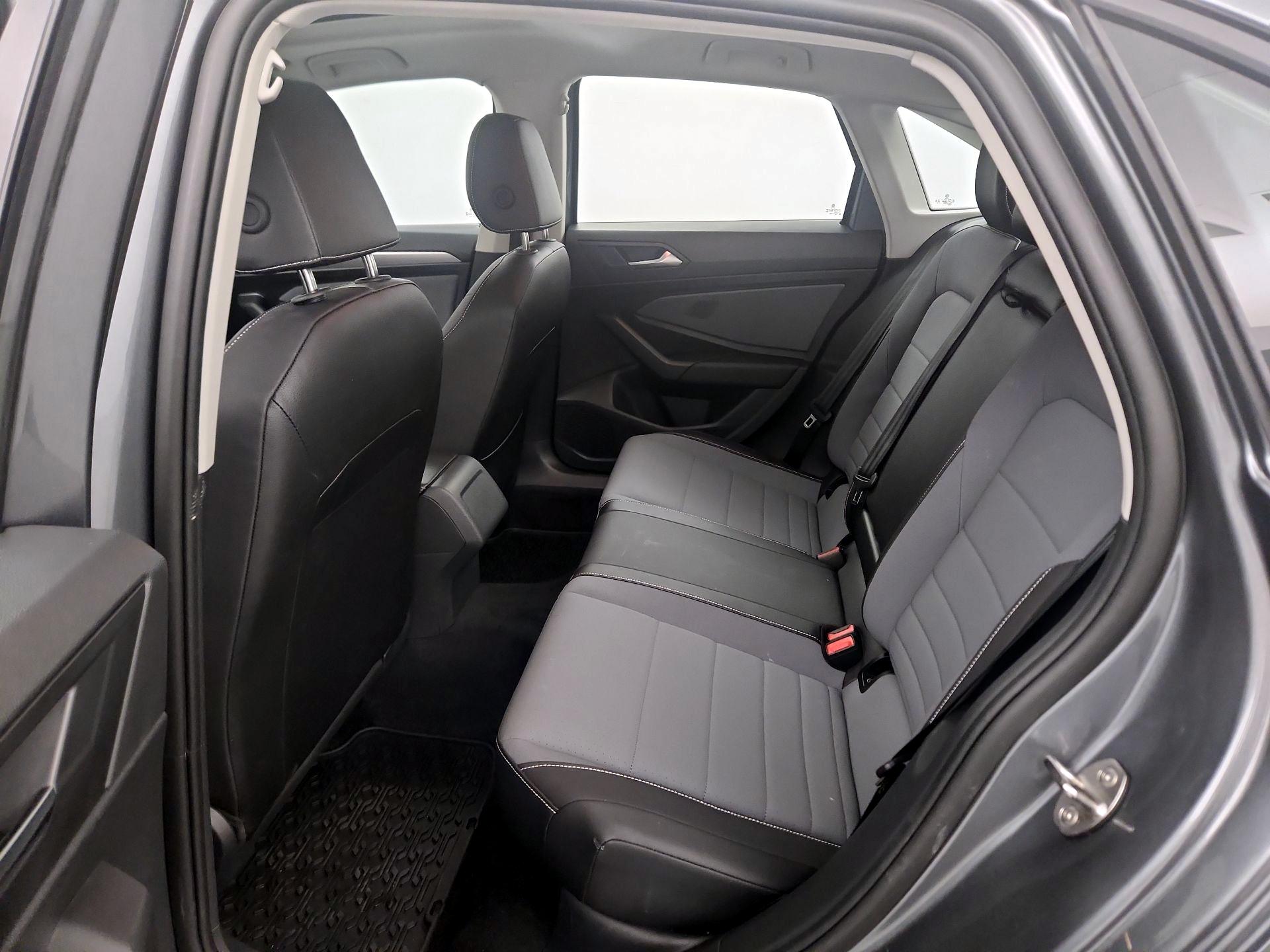 Thumbnail: 2025 Volkswagen Jetta - 18