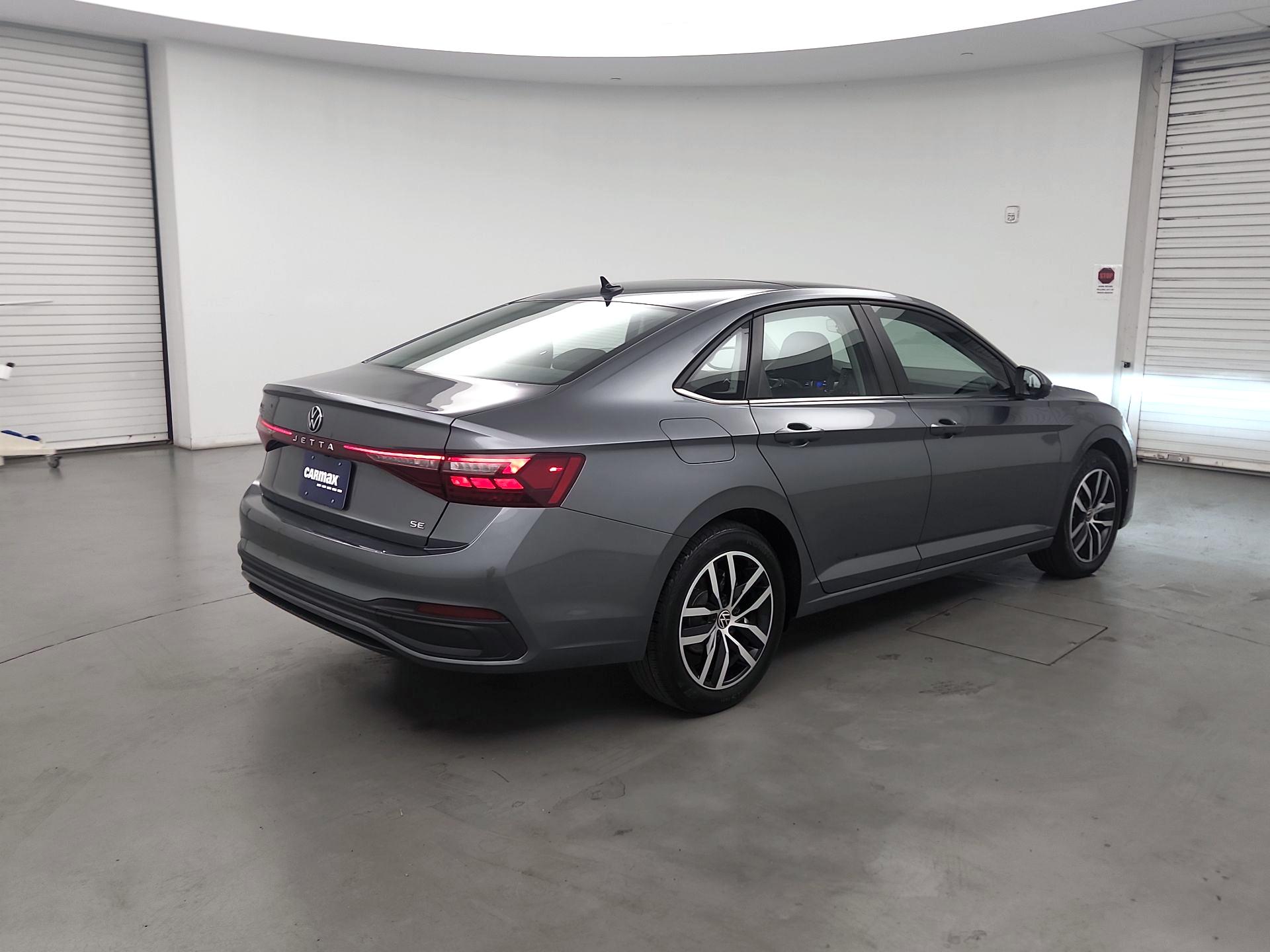 Thumbnail: 2025 Volkswagen Jetta - 5