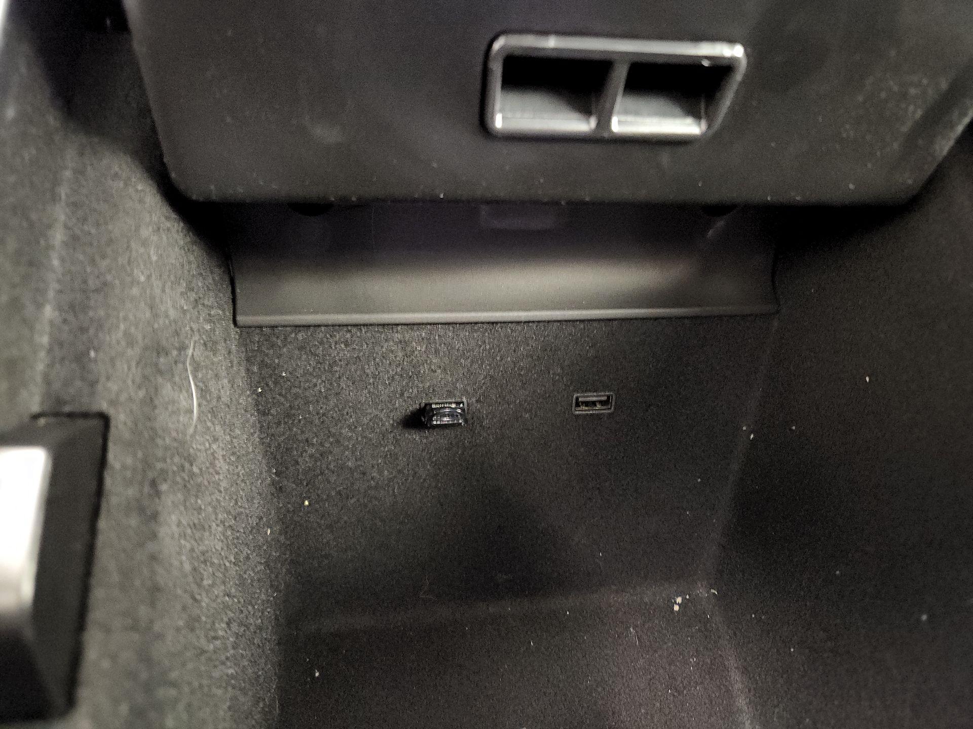 Thumbnail: 2020 Tesla Model 3 - 16