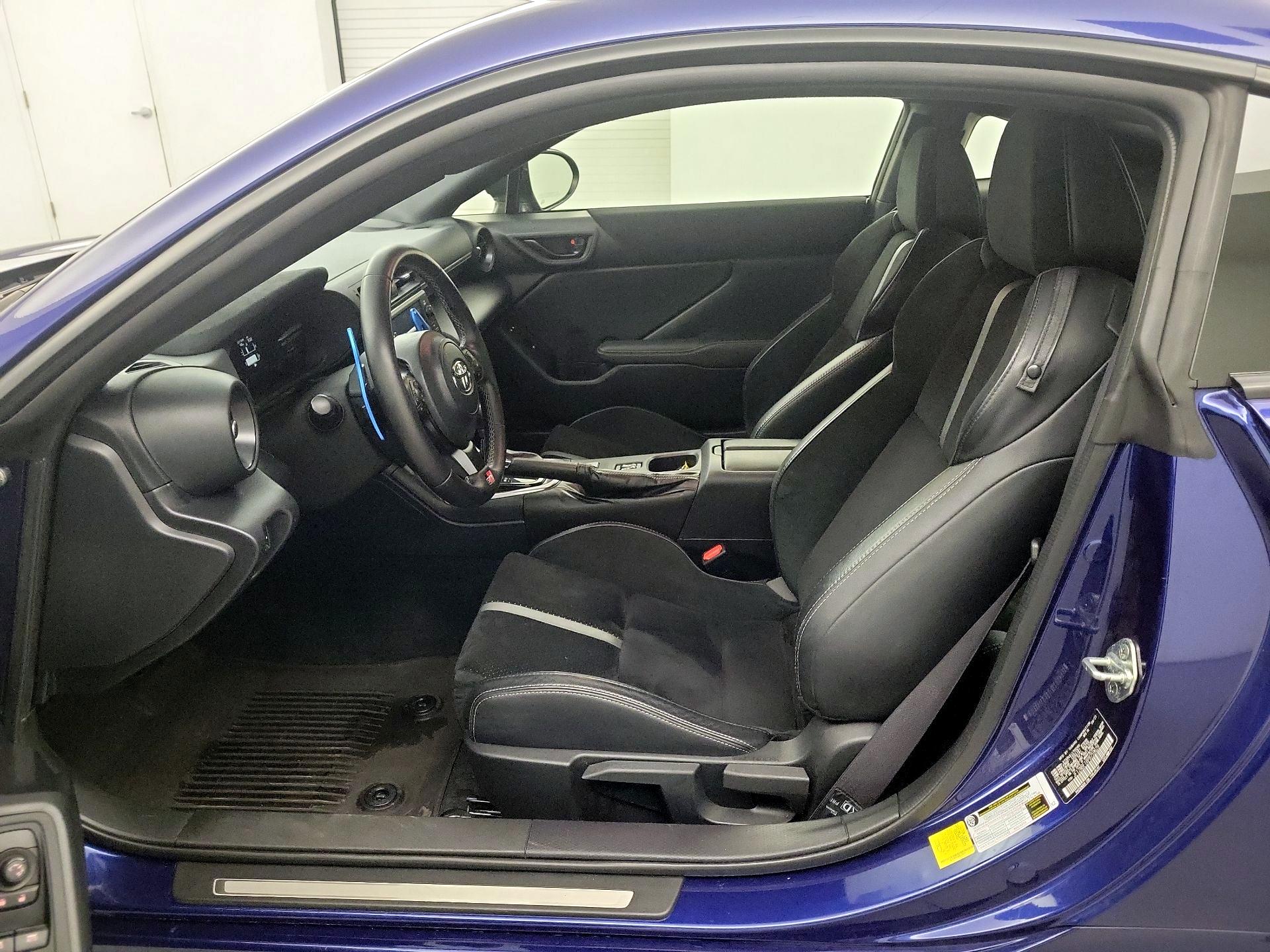 Thumbnail: 2023 Toyota GR86 - 9