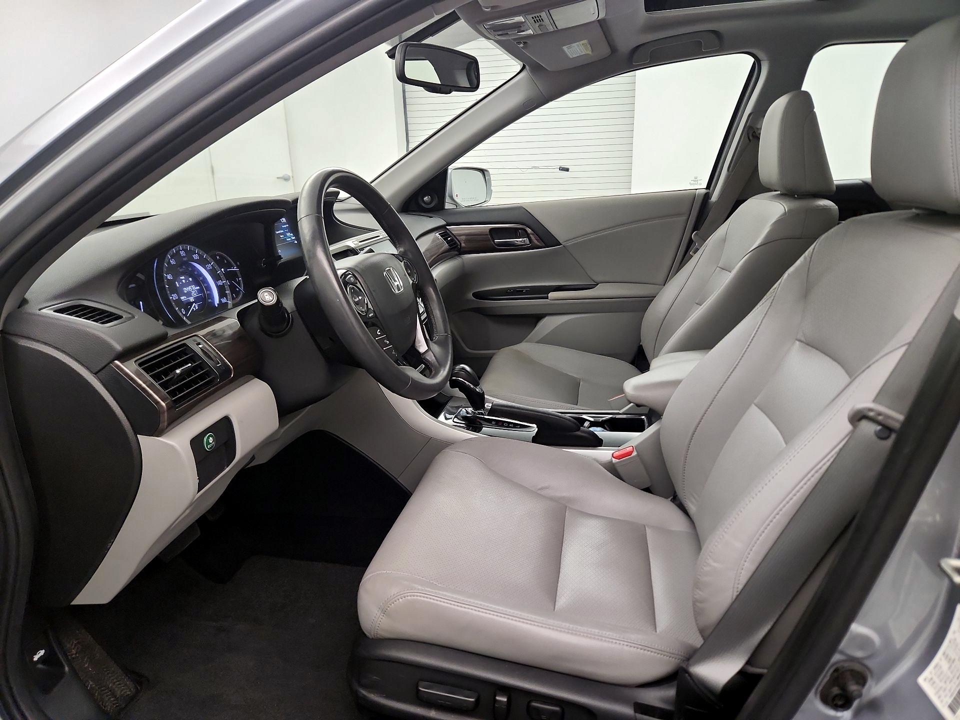 Thumbnail: 2017 Honda Accord - 9