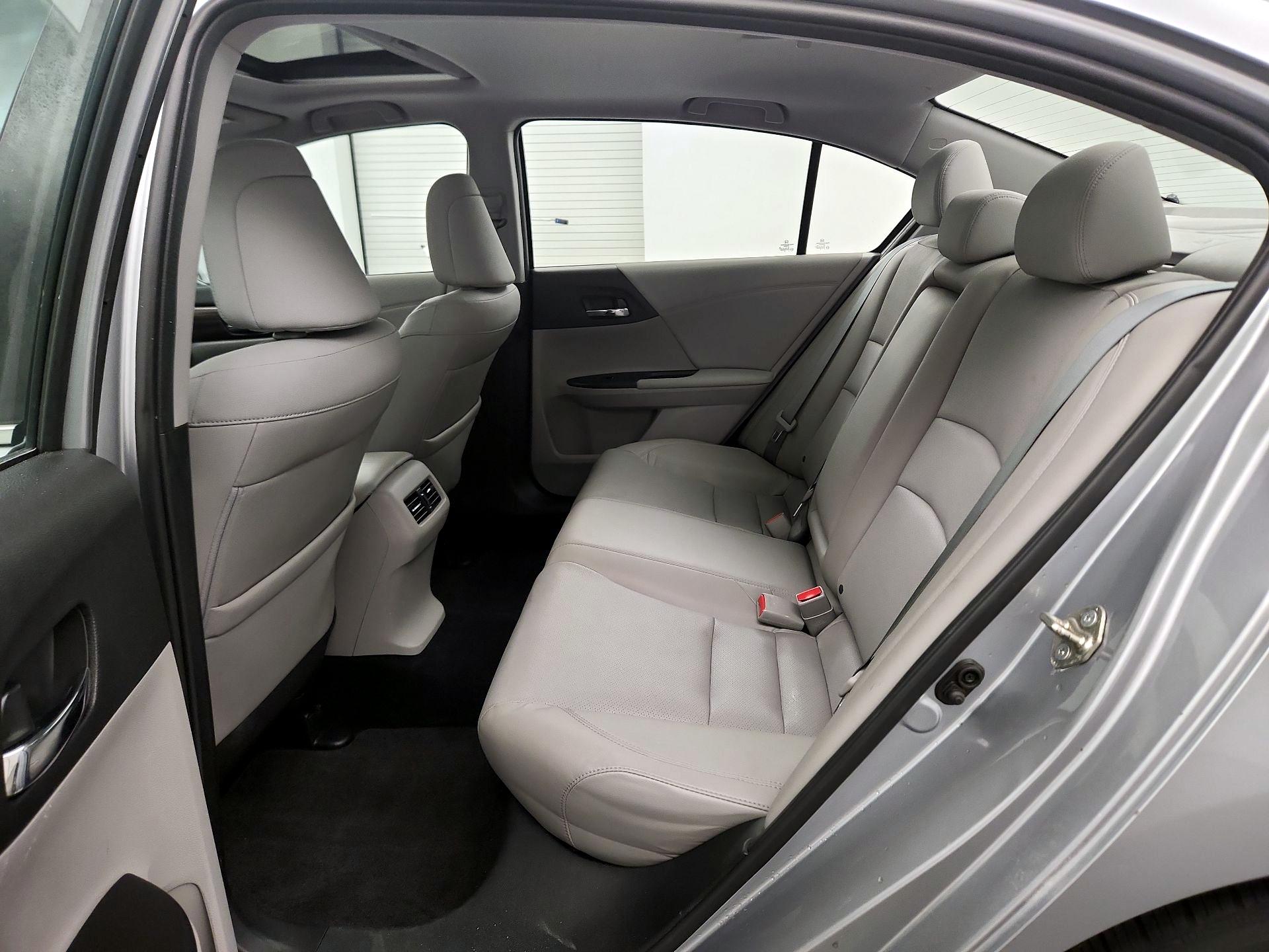 Thumbnail: 2017 Honda Accord - 18