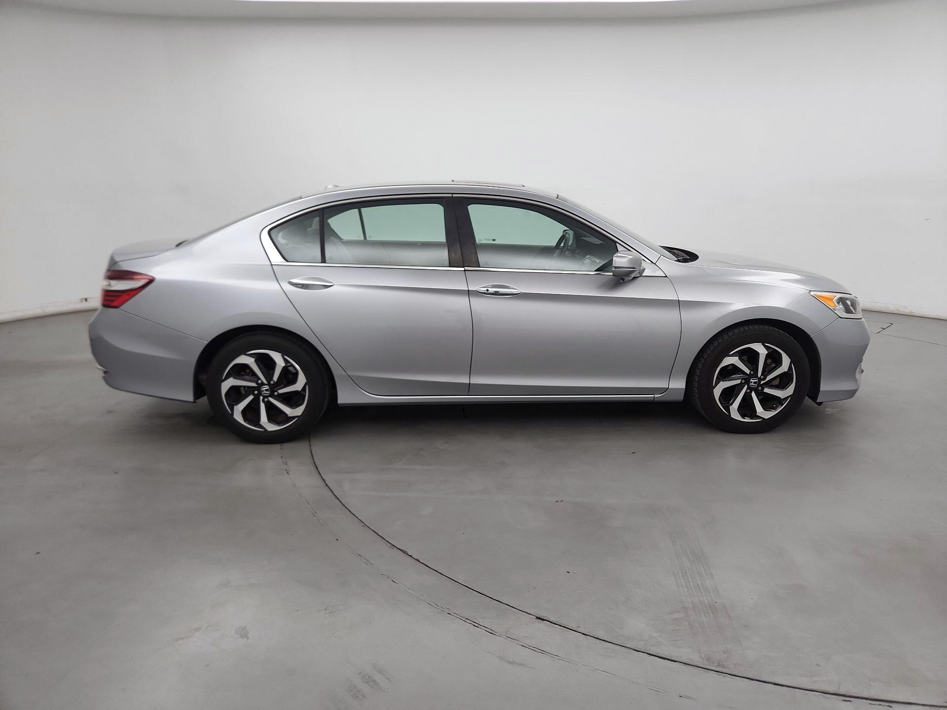 Thumbnail: 2017 Honda Accord - 4