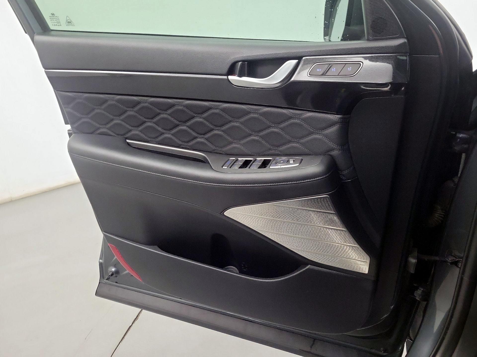 Thumbnail: 2022 Hyundai Palisade - 10