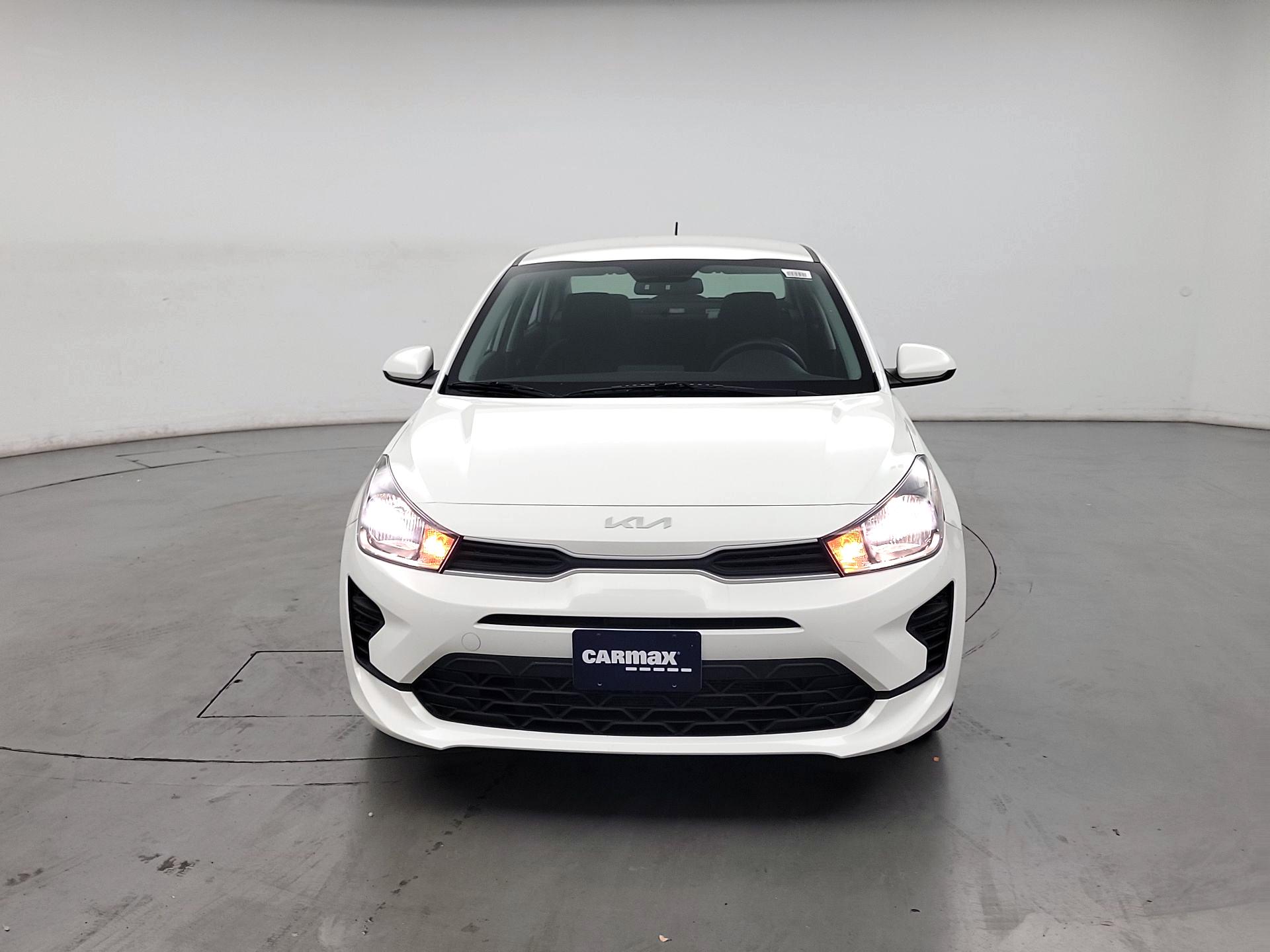 Thumbnail: 2022 Kia Rio - 2