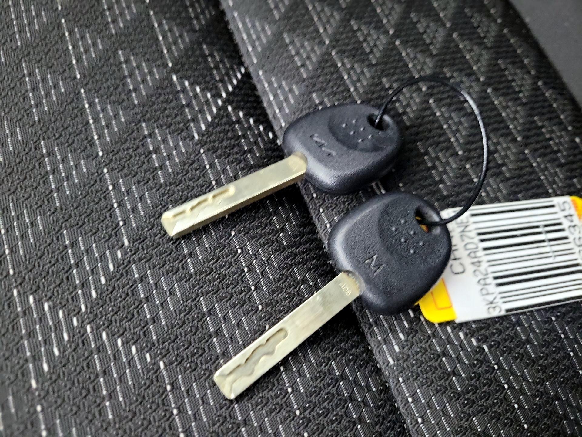 Thumbnail: 2022 Kia Rio - 20