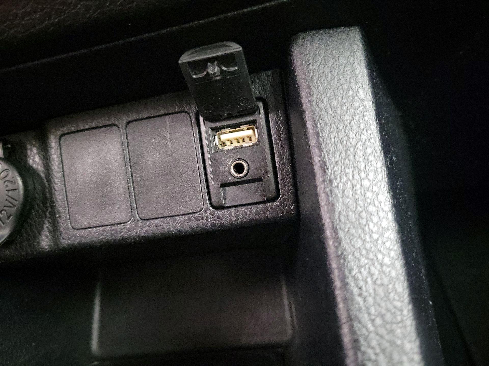 Thumbnail: 2014 Toyota Corolla - 15