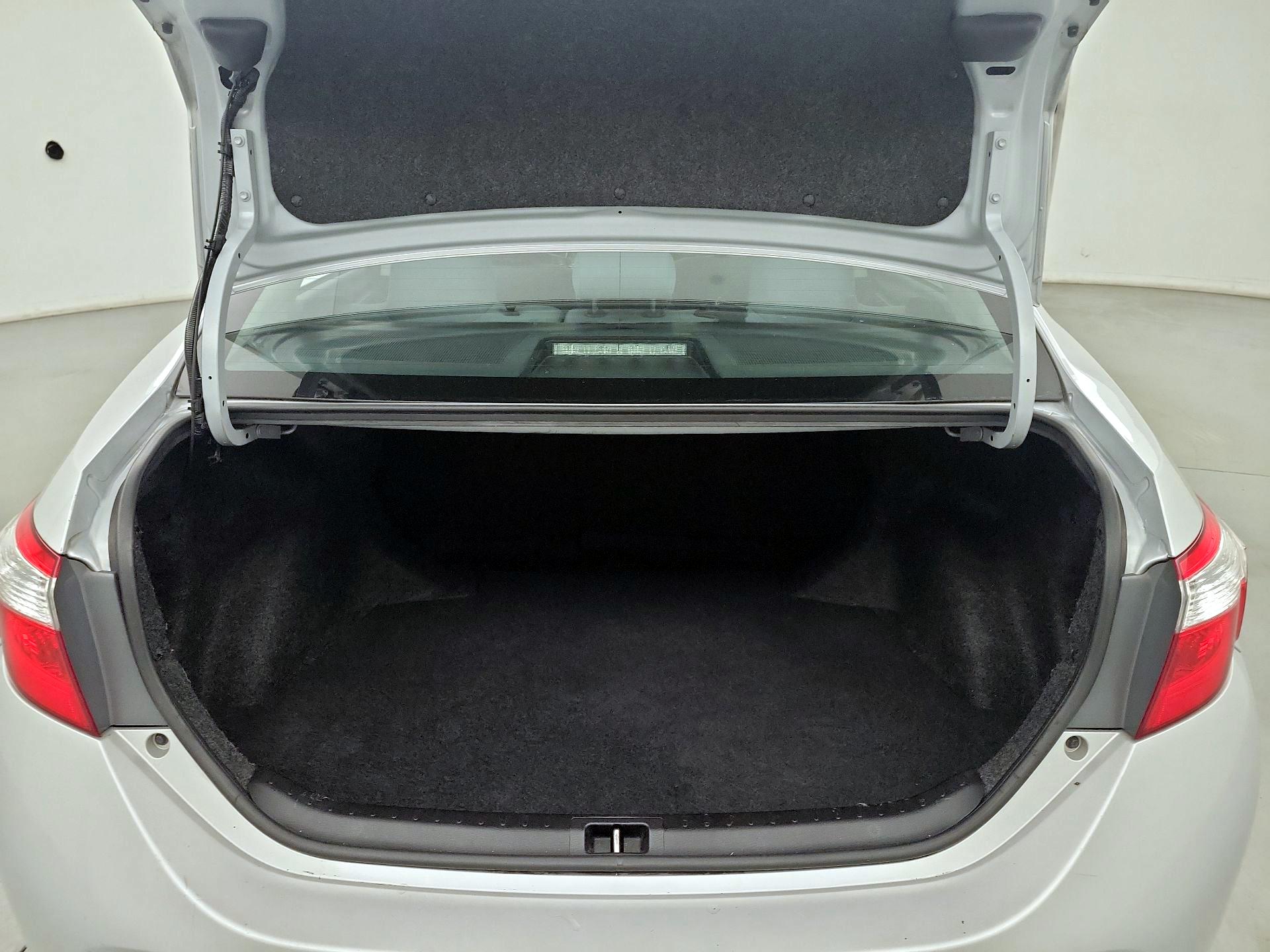 Thumbnail: 2014 Toyota Corolla - 17