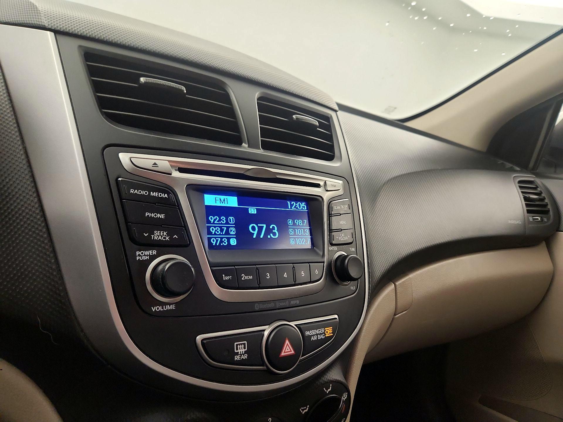 Thumbnail: 2016 Hyundai Accent - 12