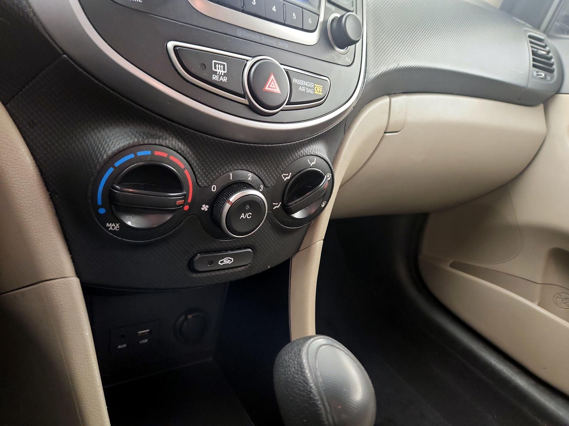 Thumbnail: 2016 Hyundai Accent - 13