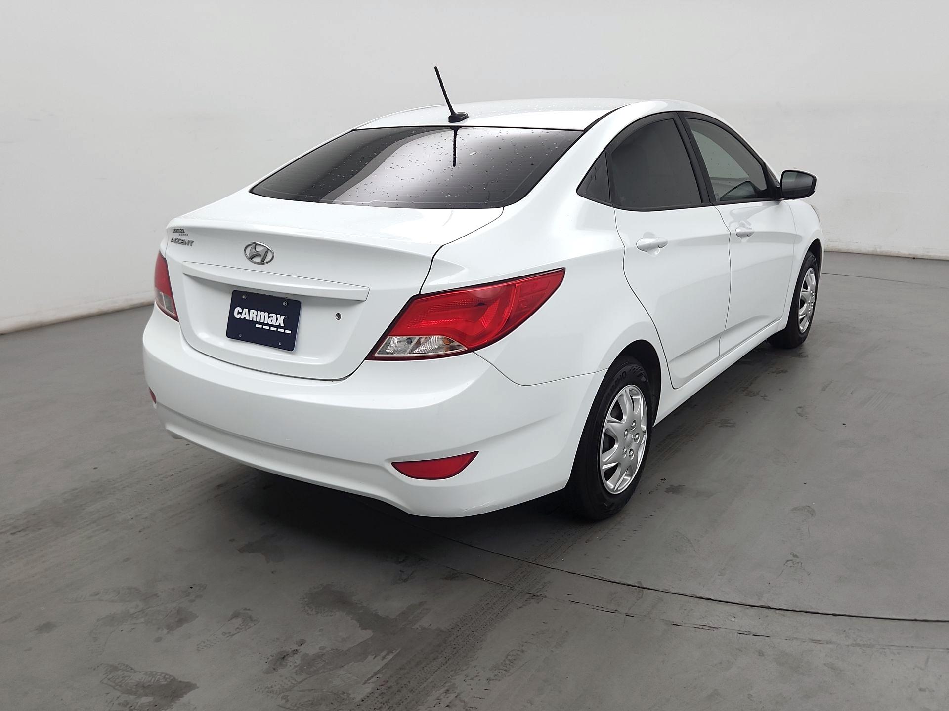 Thumbnail: 2016 Hyundai Accent - 5