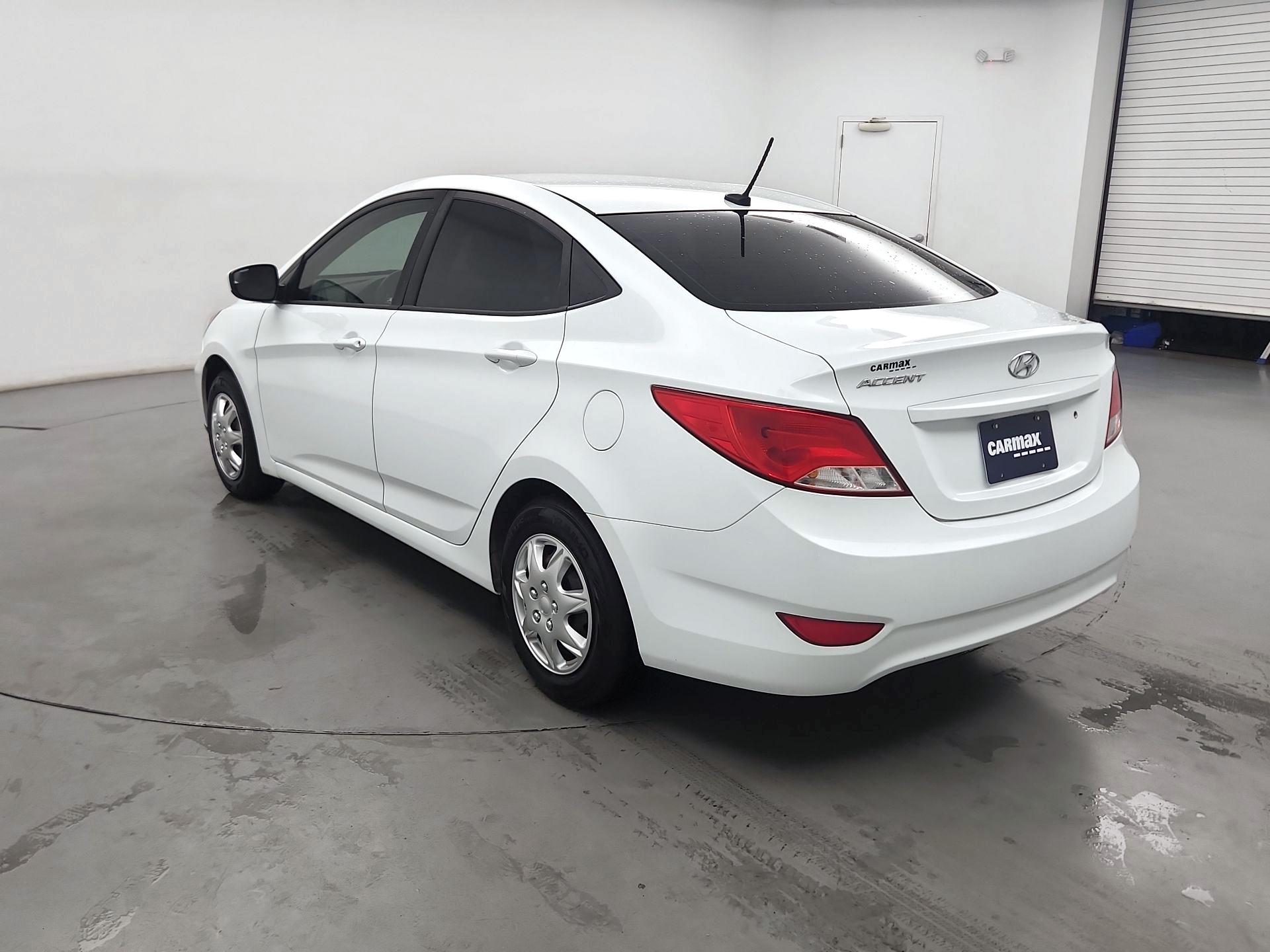 Thumbnail: 2016 Hyundai Accent - 7