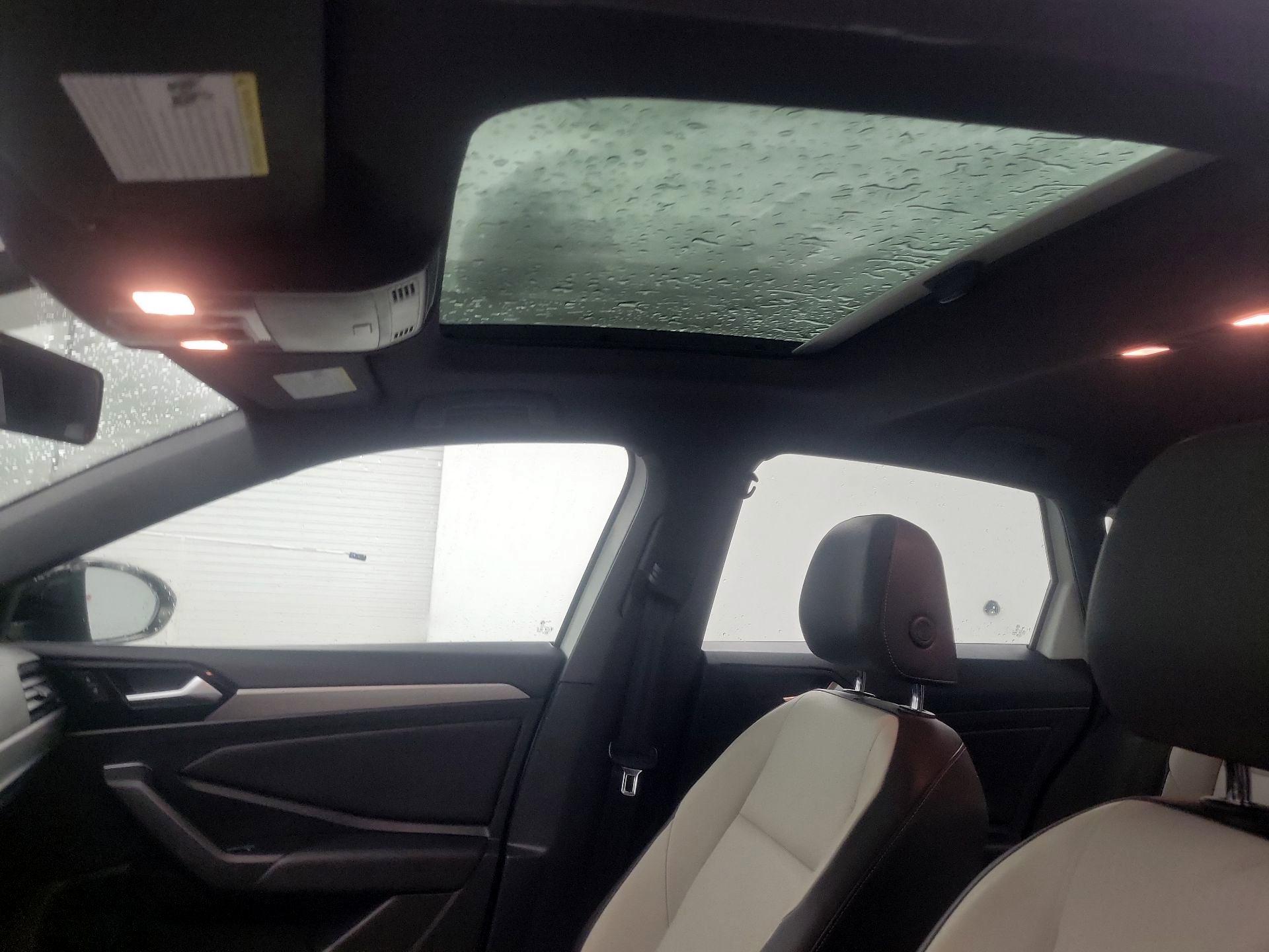 Thumbnail: 2019 Volkswagen Jetta - 17