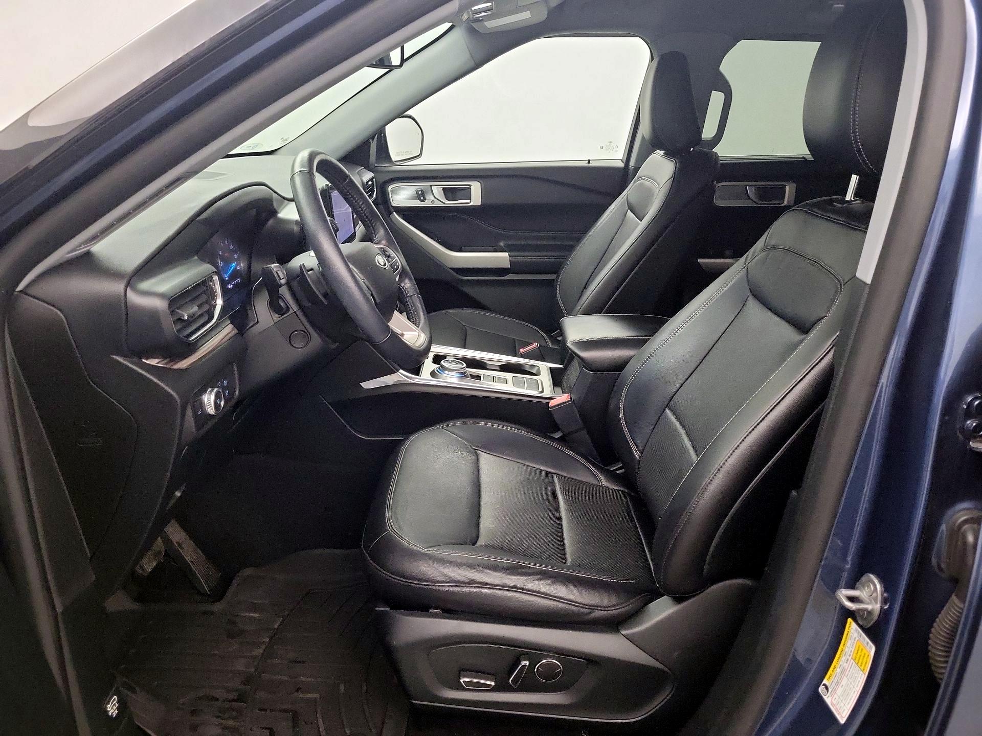 Thumbnail: 2020 Ford Explorer - 9