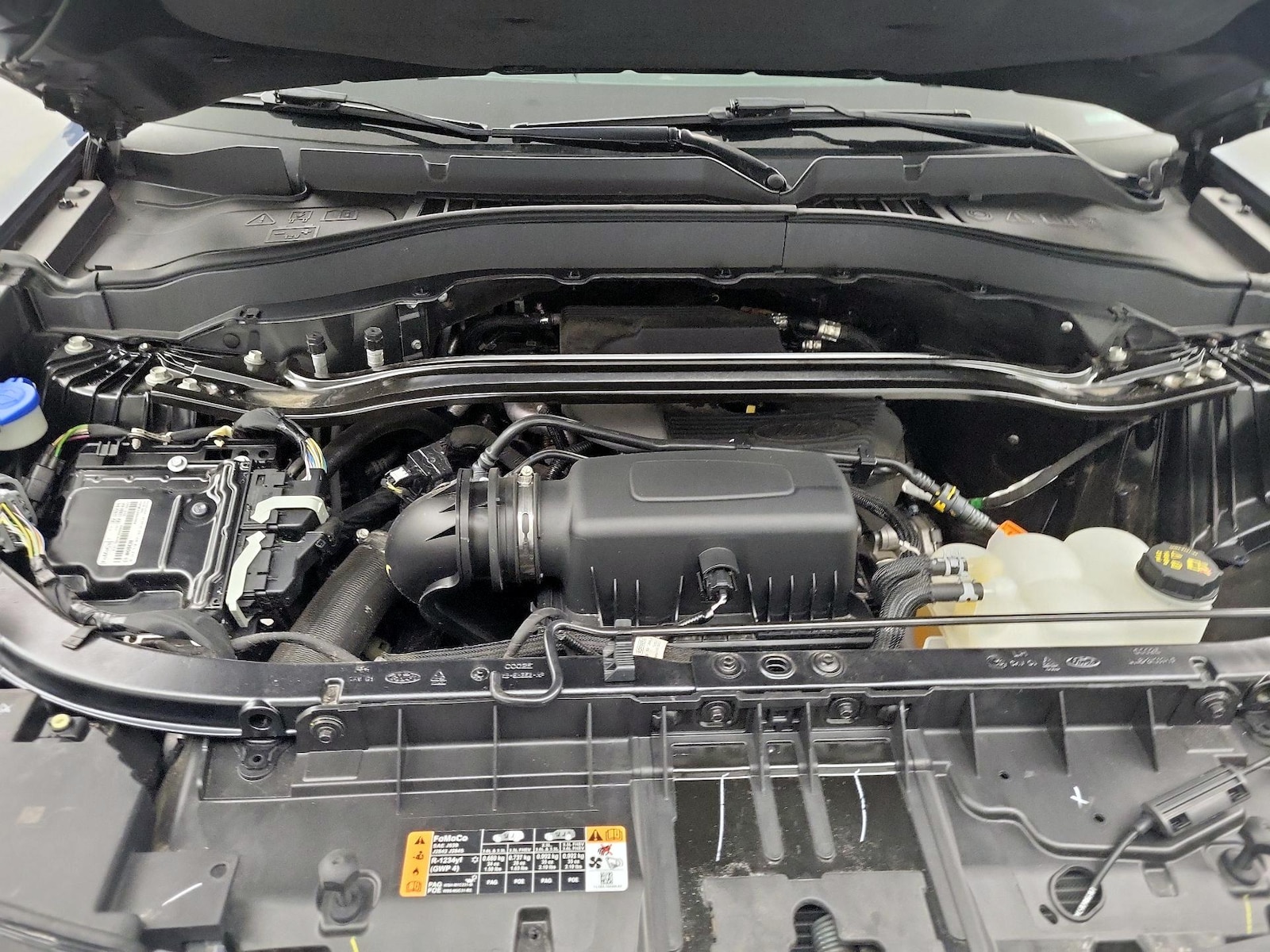 2020 Ford Explorer Limited - Photo 23