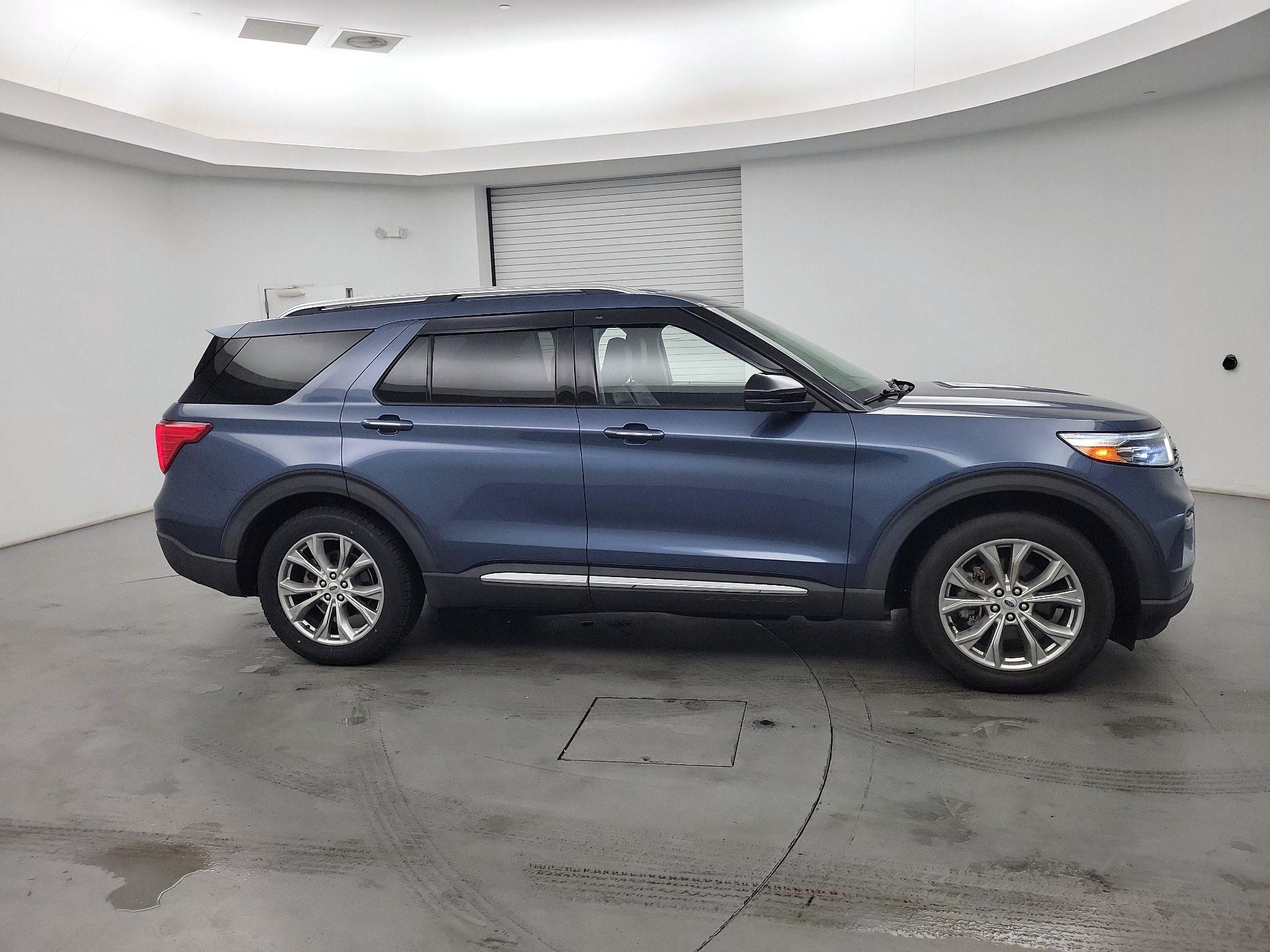 Thumbnail: 2020 Ford Explorer - 4