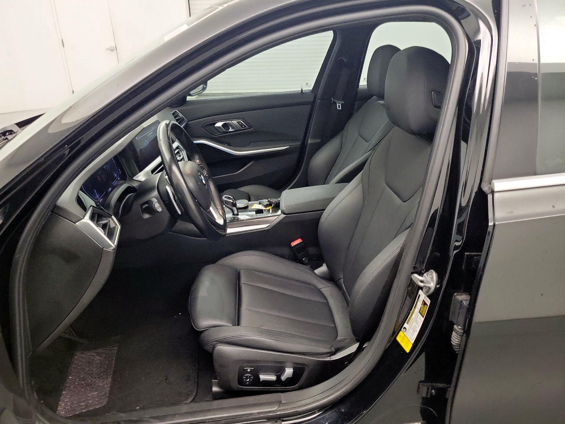 Thumbnail: 2021 BMW 3 Series - 11