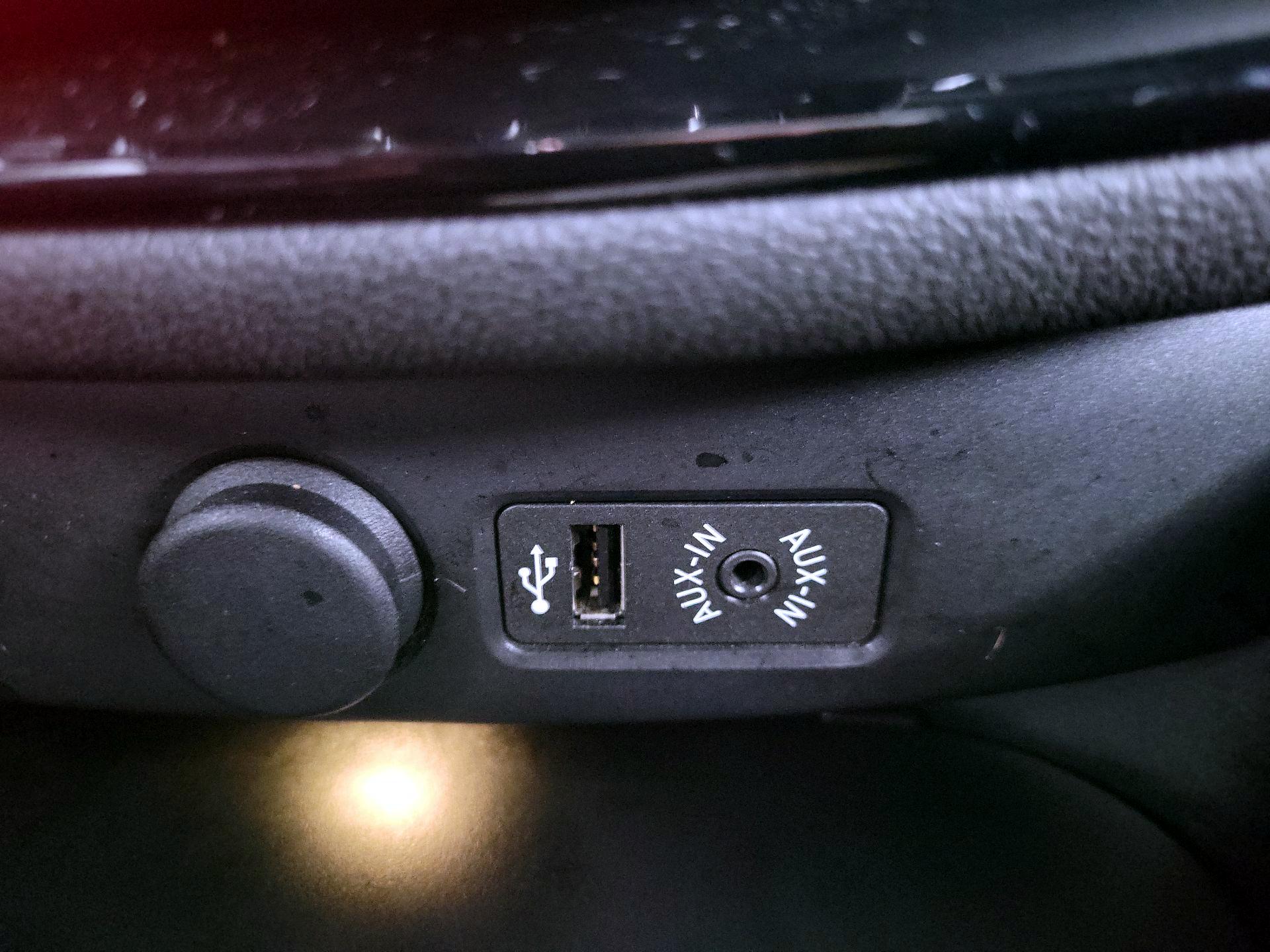 Thumbnail: 2016 MINI Cooper Clubman - 16