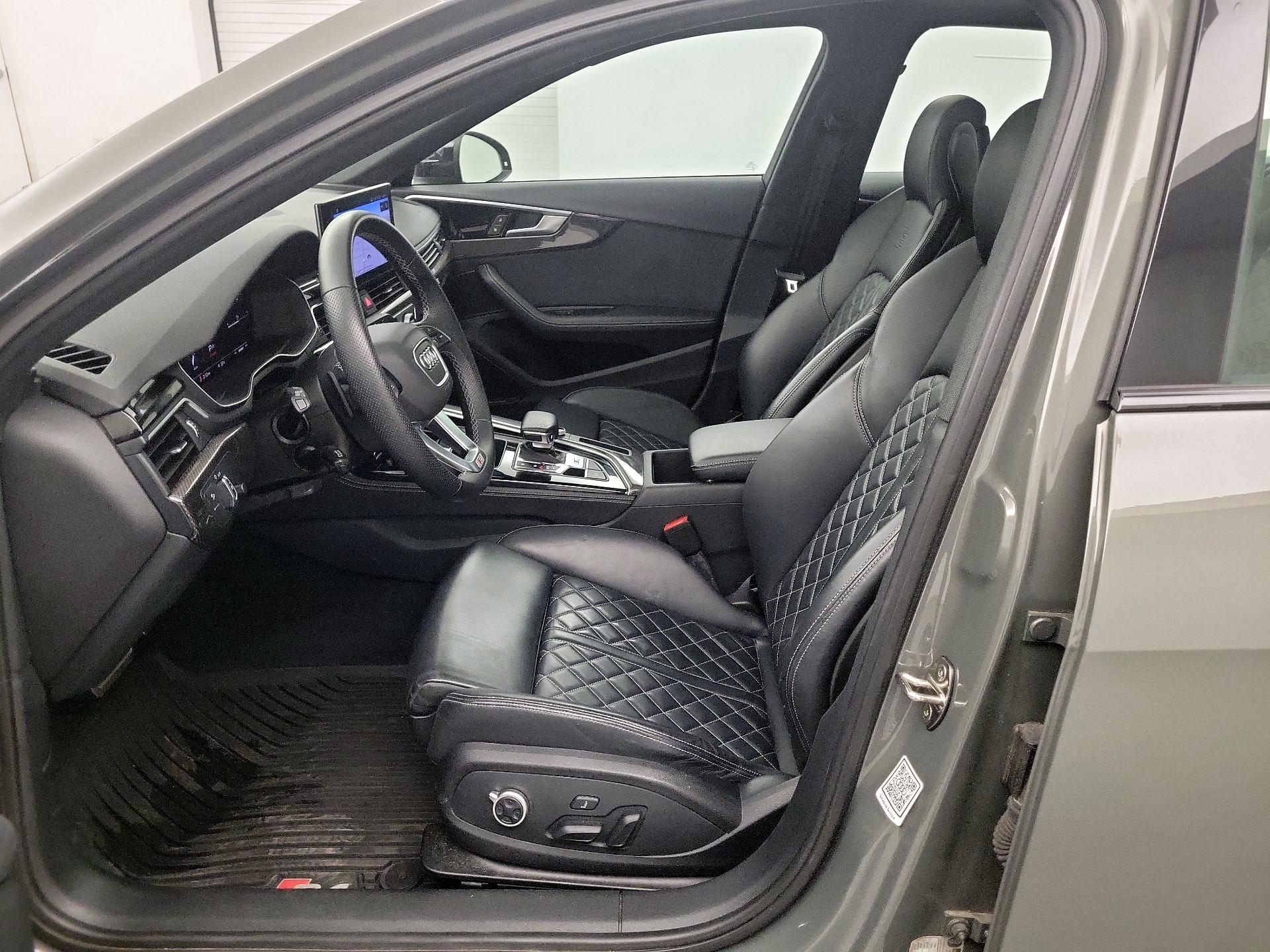 Thumbnail: 2023 Audi S4 - 9