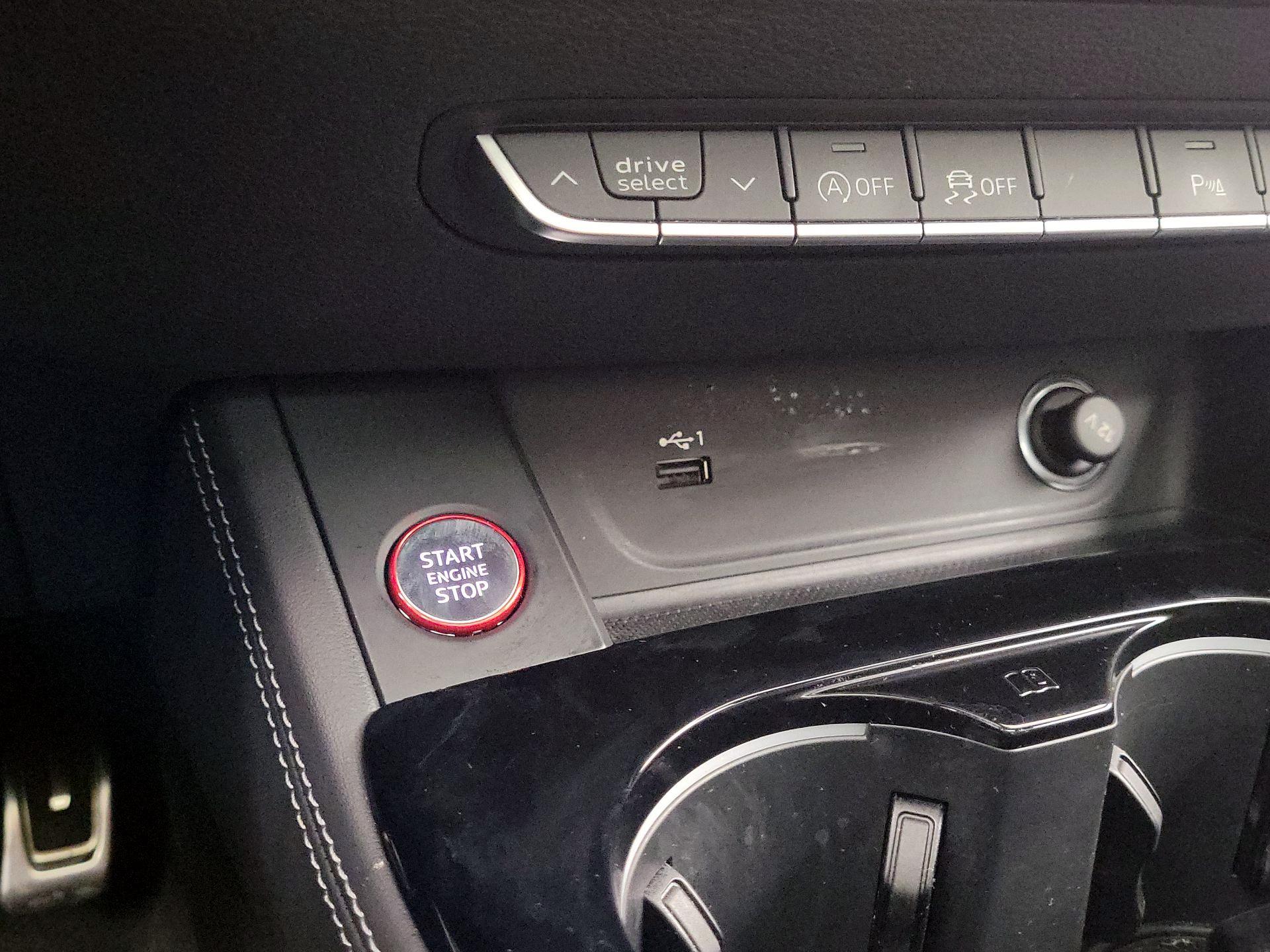 Thumbnail: 2023 Audi S4 - 17