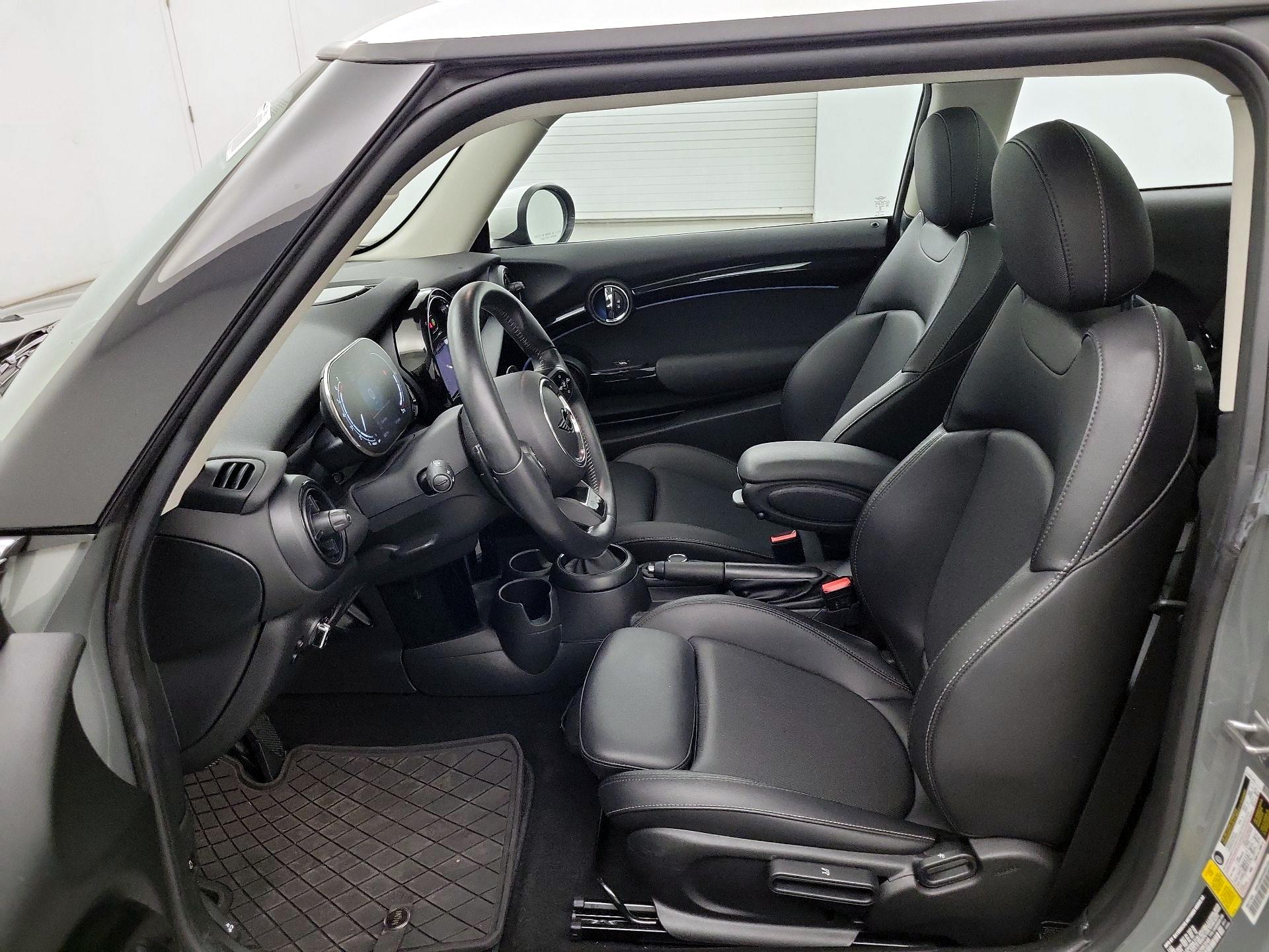 Thumbnail: 2022 MINI Cooper Hardtop - 9