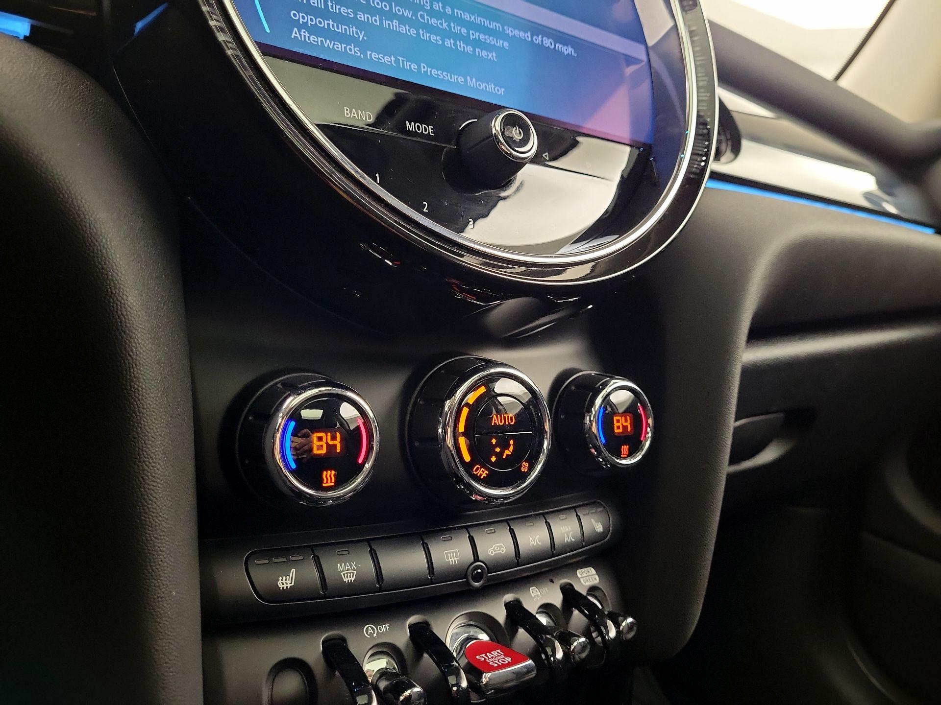 Thumbnail: 2022 MINI Cooper Hardtop - 15