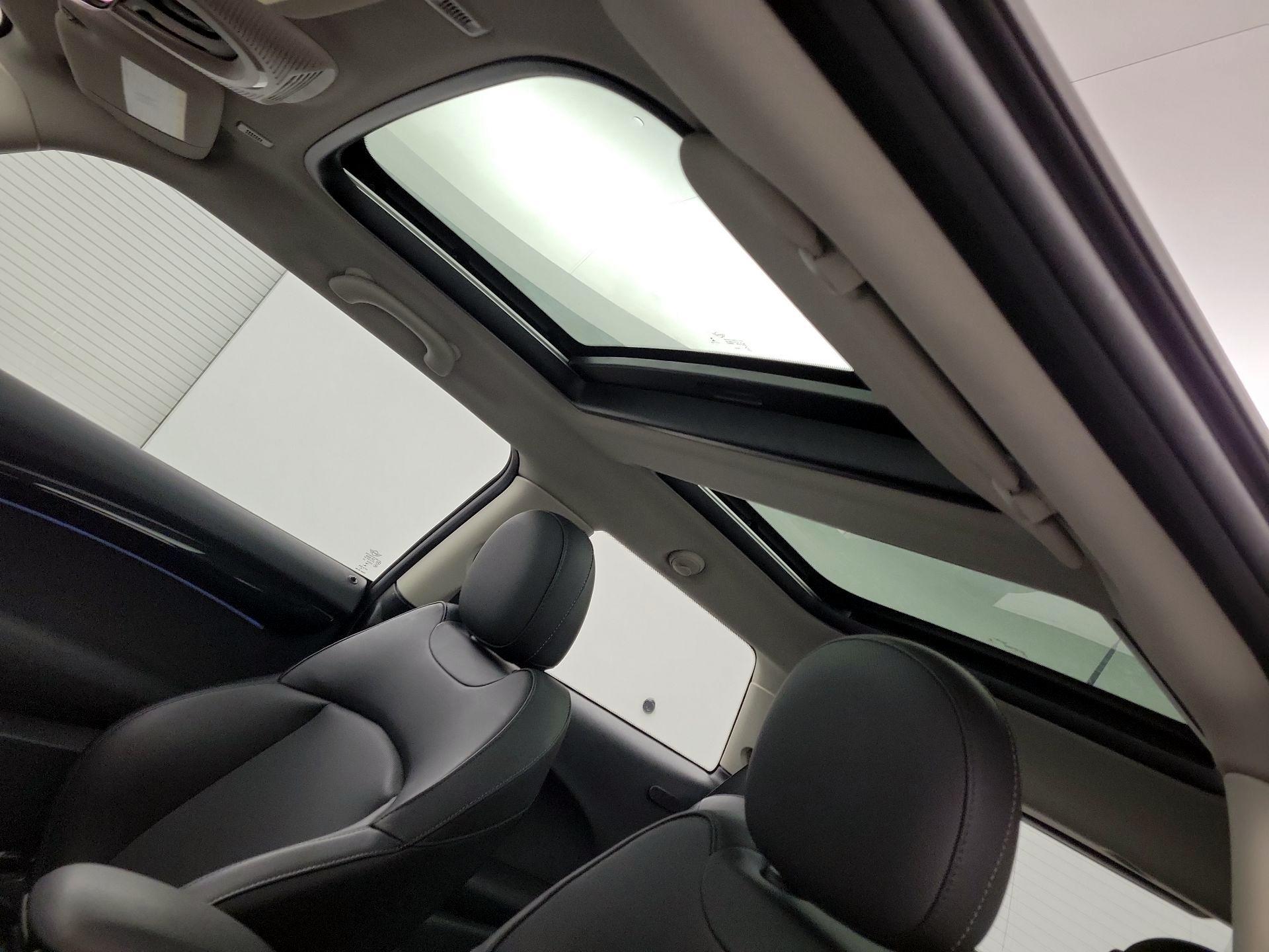 Thumbnail: 2022 MINI Cooper Hardtop - 18